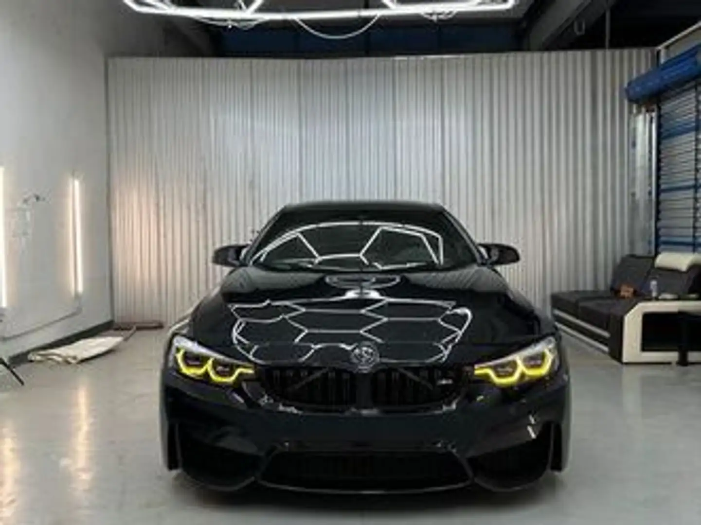 BMW M4 M4 M-DKG Schwarz - 1