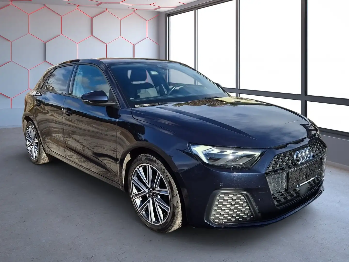 Audi A1 25 TFSI intense Blau - 2