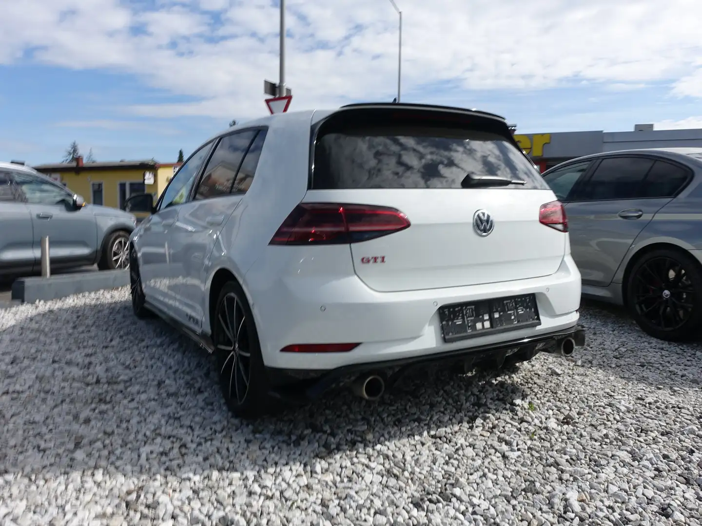 Volkswagen Golf GTI TCR - top Ausstattung - jedes Service bei VW Wit - 2