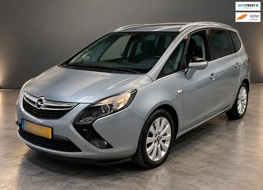 Opel Zafira Tourer 2015 из Европы — купить под ключ