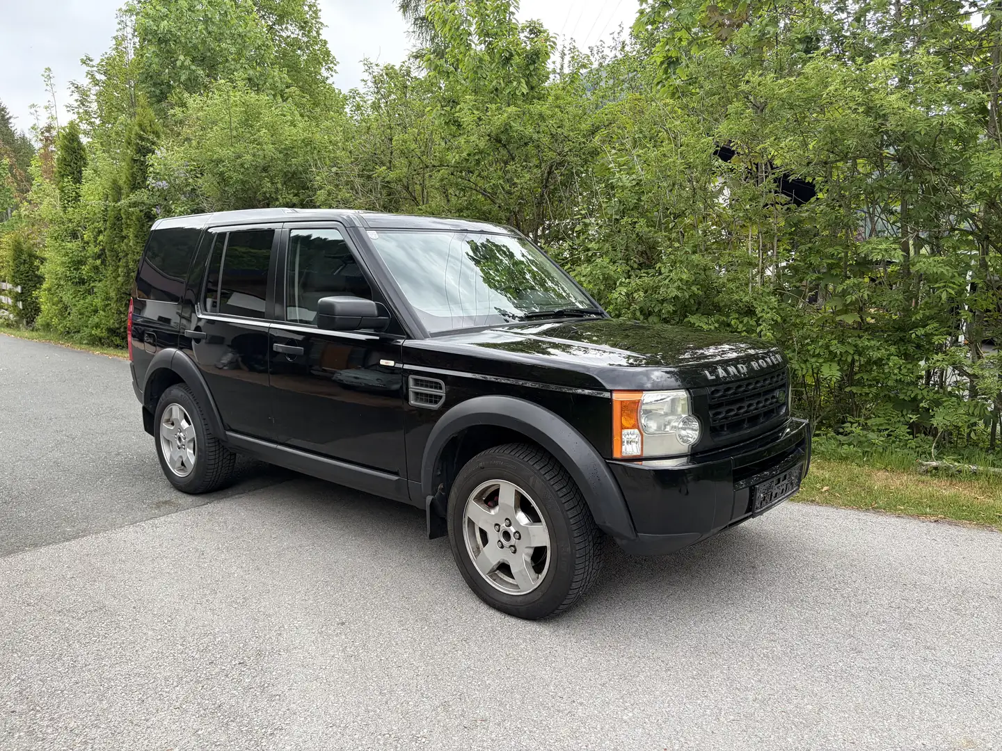 Land Rover Discovery 3 2,7 TdV6 HSE Aut. SE Schwarz - 1
