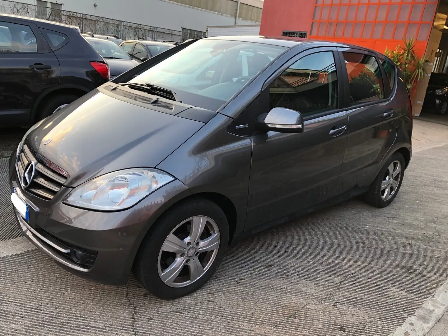 Mercedes-Benz A 160 A 160 BlueEFFICIENCY Special Edition Gris - 2