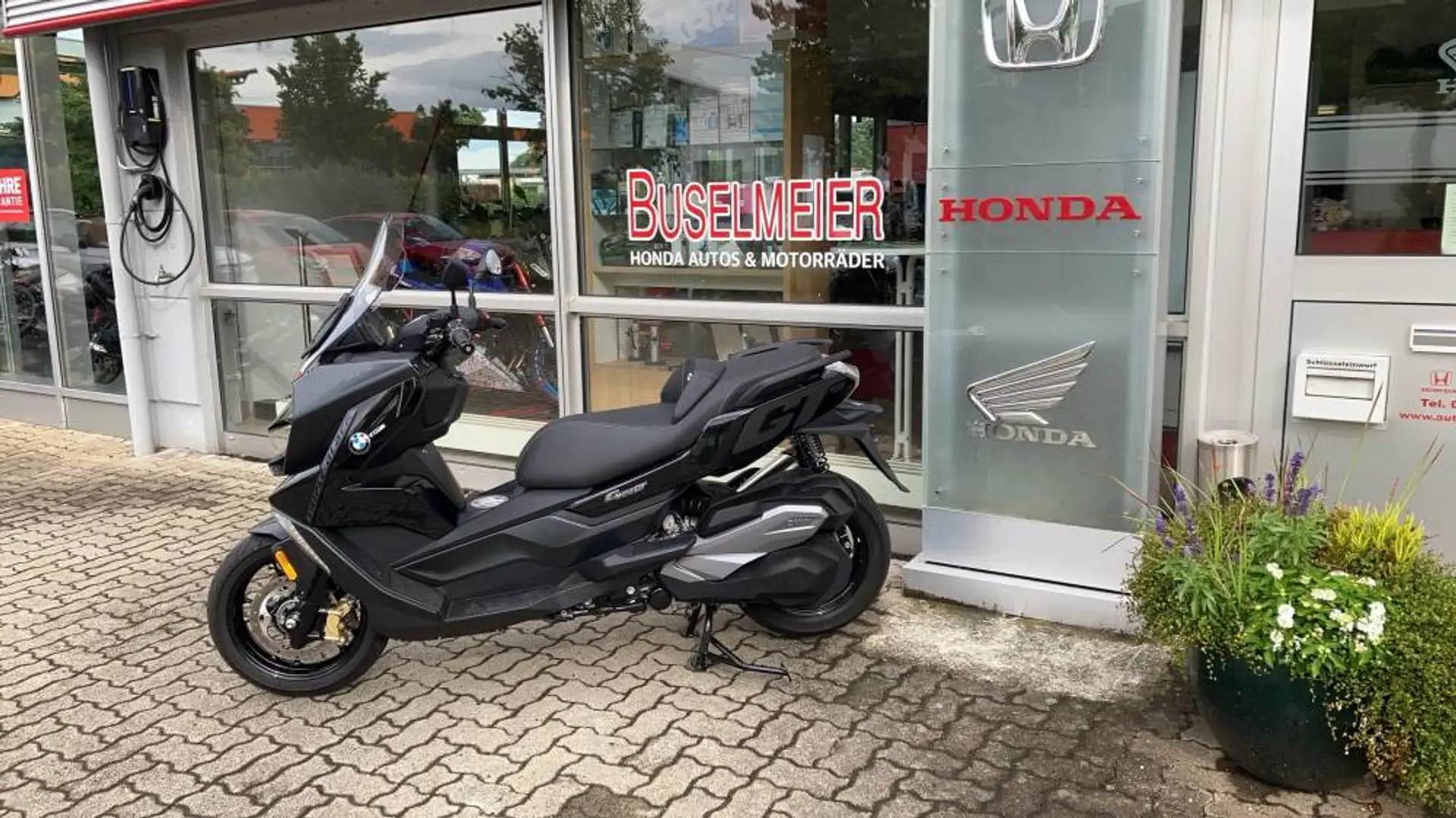 BMW C 400 GT Triple Black Noir - 2