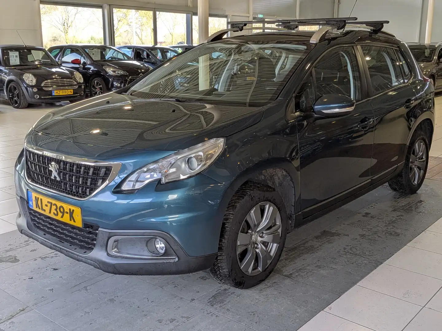 Peugeot 2008 1.2 PureTech Blue Lion 89.687km NAP, Panoramadak, Groen - 2