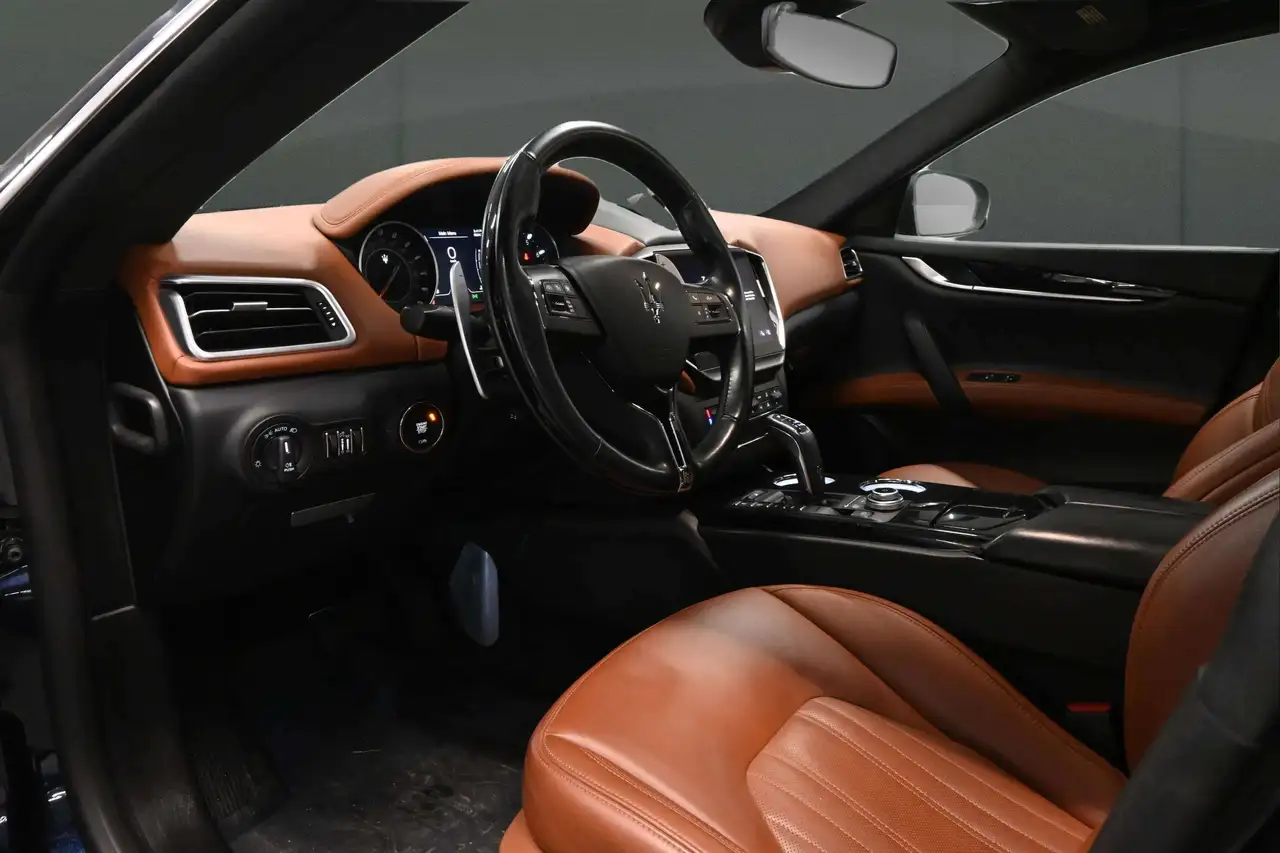 Maserati Ghibli fotografie Maserati Ghibli