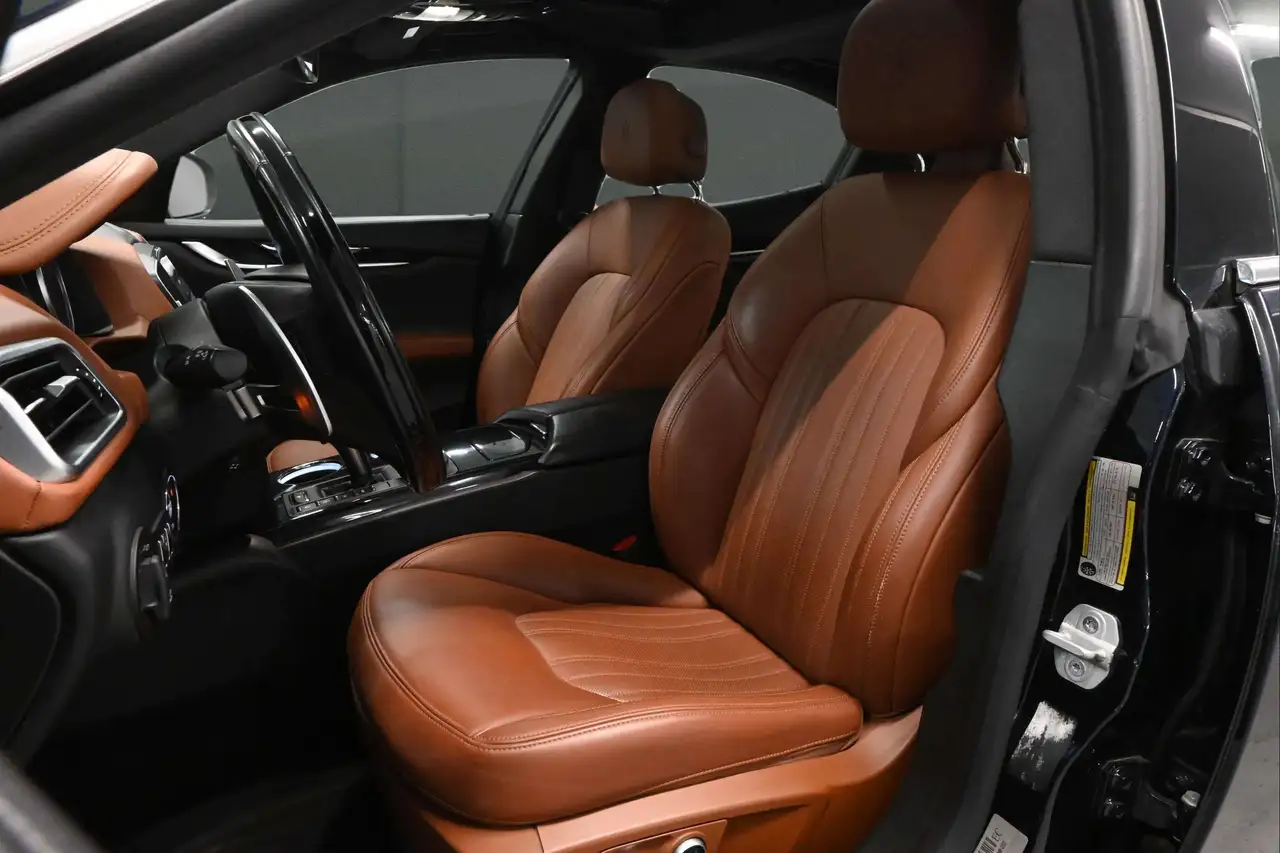 Maserati Ghibli fotografie Maserati Ghibli
