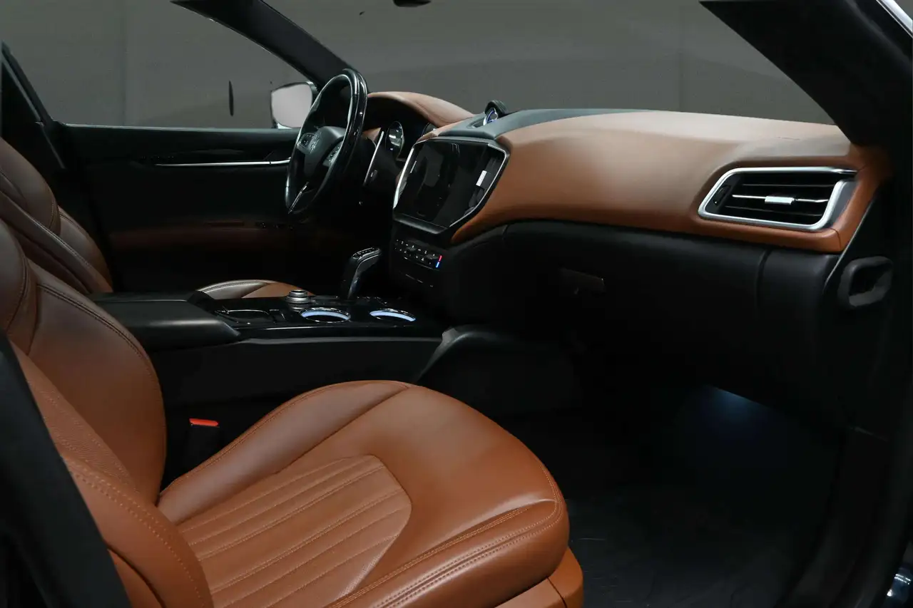Maserati Ghibli fotografie Maserati Ghibli