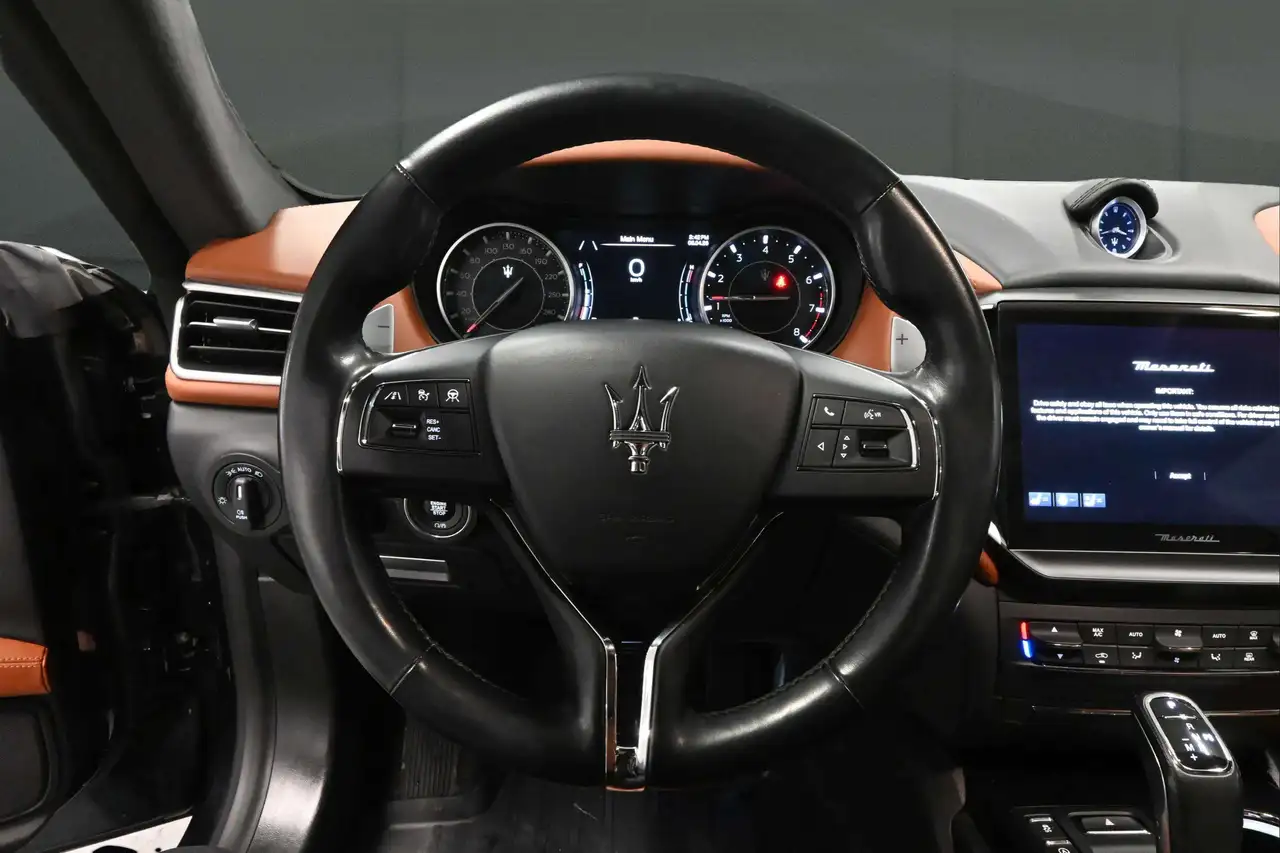Maserati Ghibli fotografie Maserati Ghibli