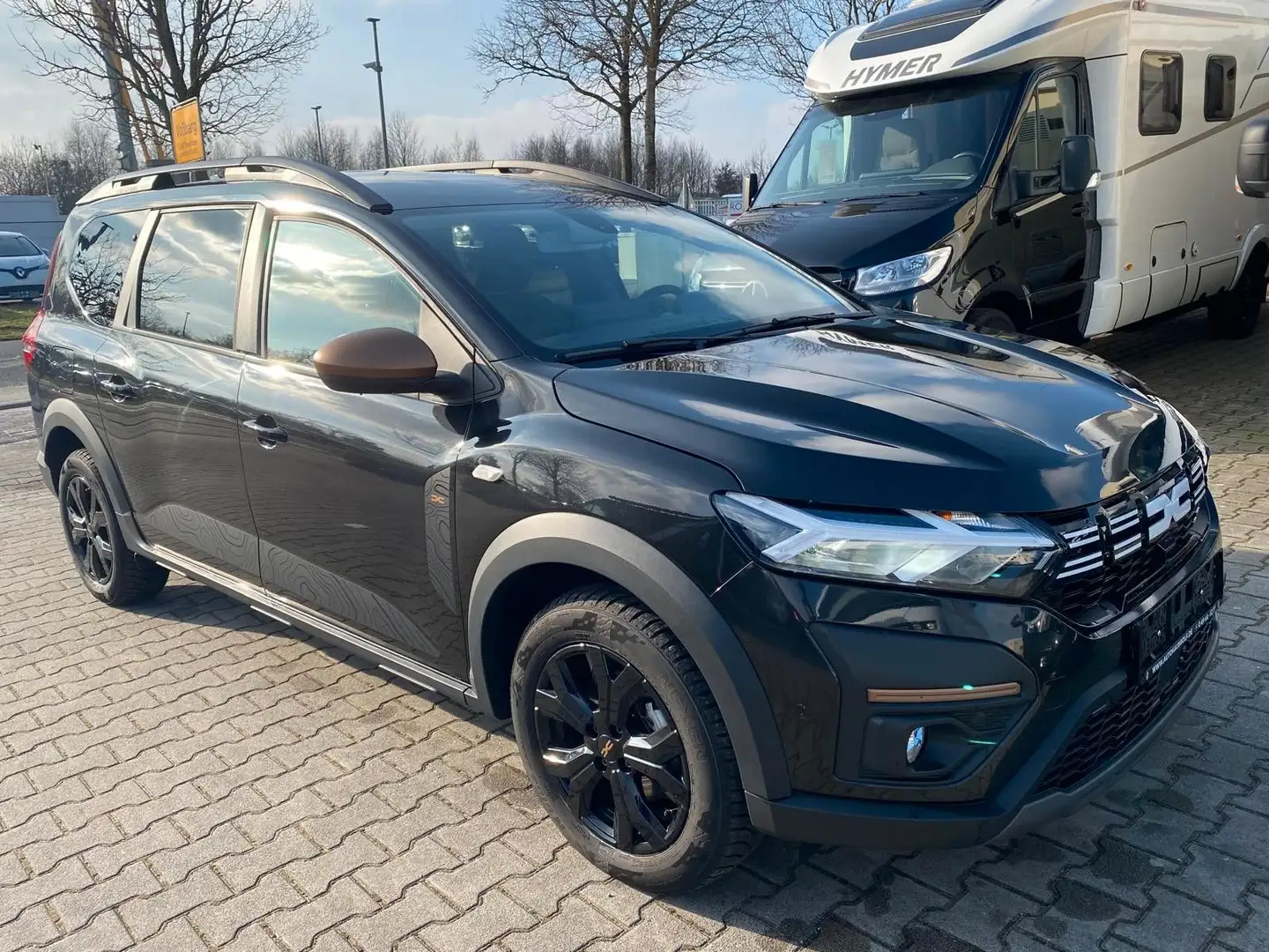 Dacia Jogger Extreme TCe 110 | 7 Sitze | KLIMA Schwarz - 1