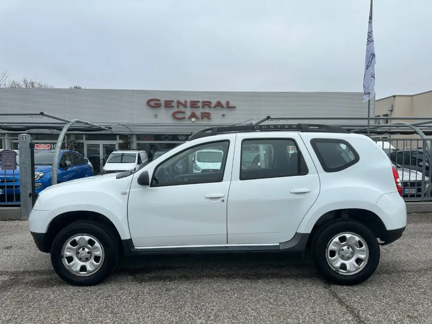 Dacia Duster 1.2 TCe 125CV 4x2 Ambiance Weiß - 1