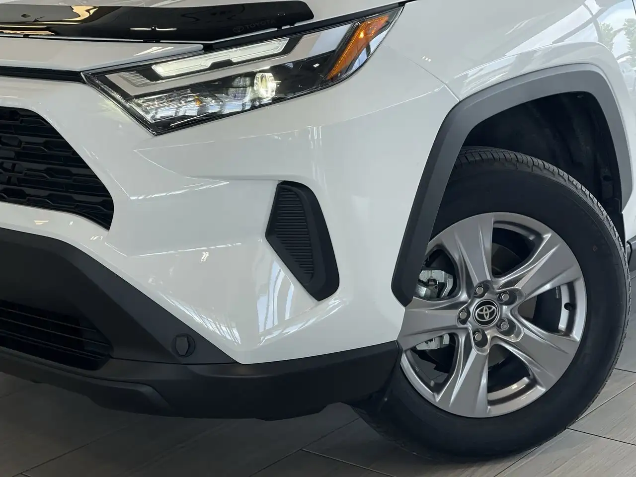 Toyota RAV 4 photo Toyota RAV 4