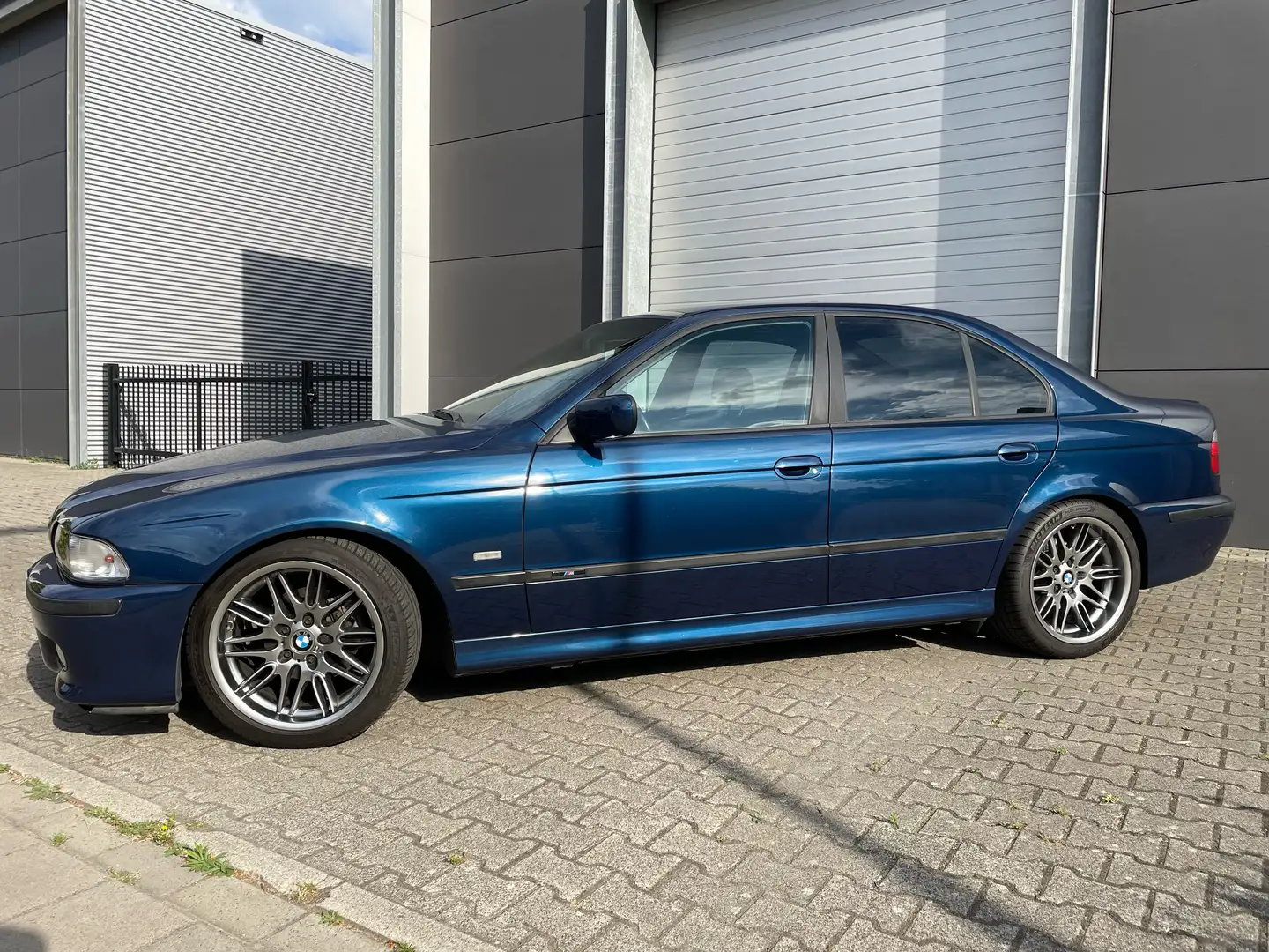 BMW 523 WIE NEU!!  E39 M-pakket i Executive M5 velgen Blue - 2