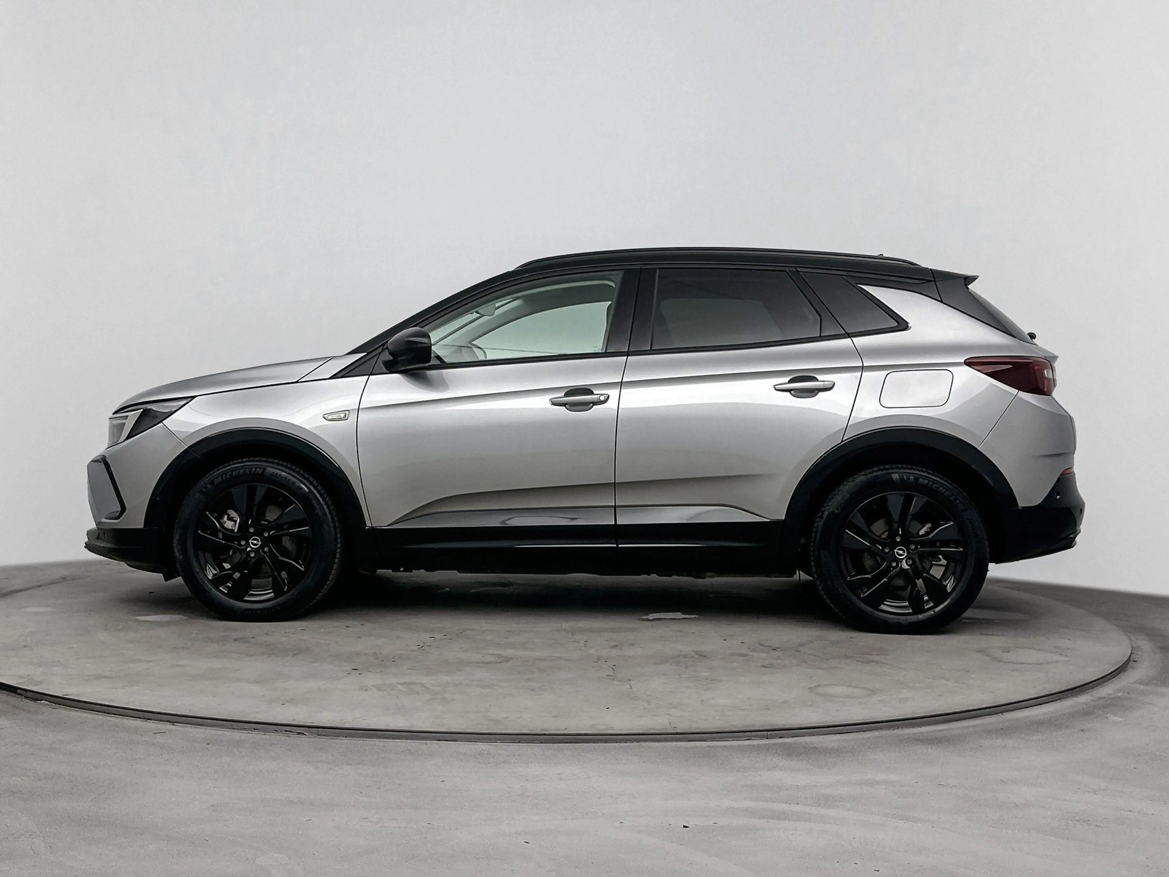 Opel Grandland 1.6 Turbo Plug-In Hybrid GS Line | Stuurwielverwar — photo 2