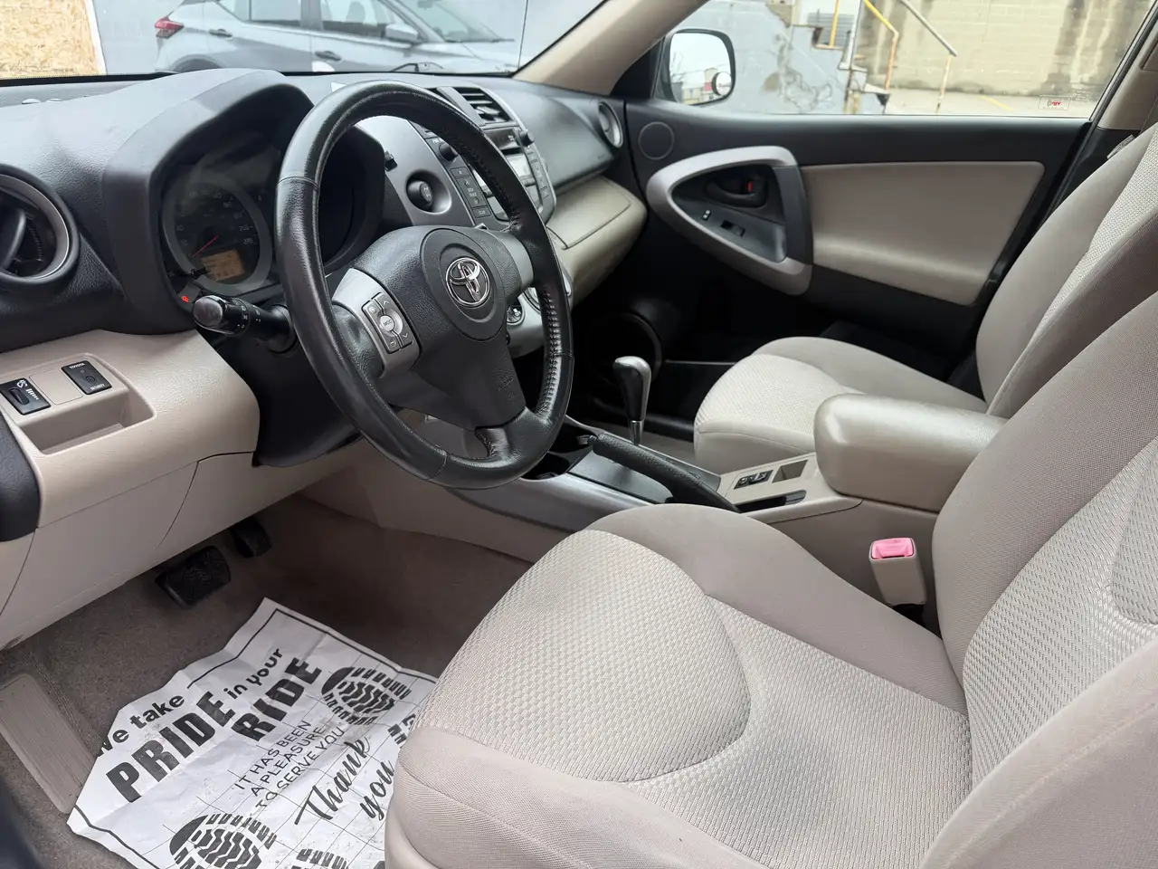 Toyota RAV 4 снимка Toyota RAV 4