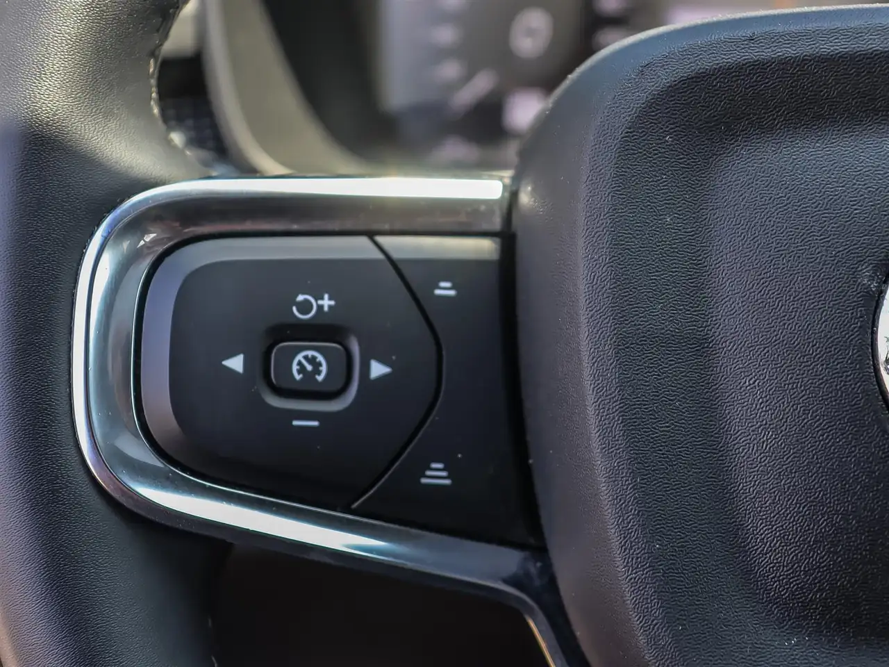 Volvo XC40 снимка Volvo XC40