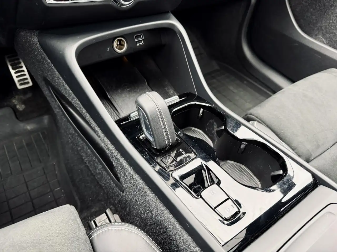 Volvo XC40 снимка Volvo XC40