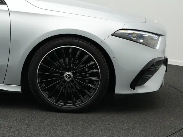 Mercedes-Benz A-Class view 8