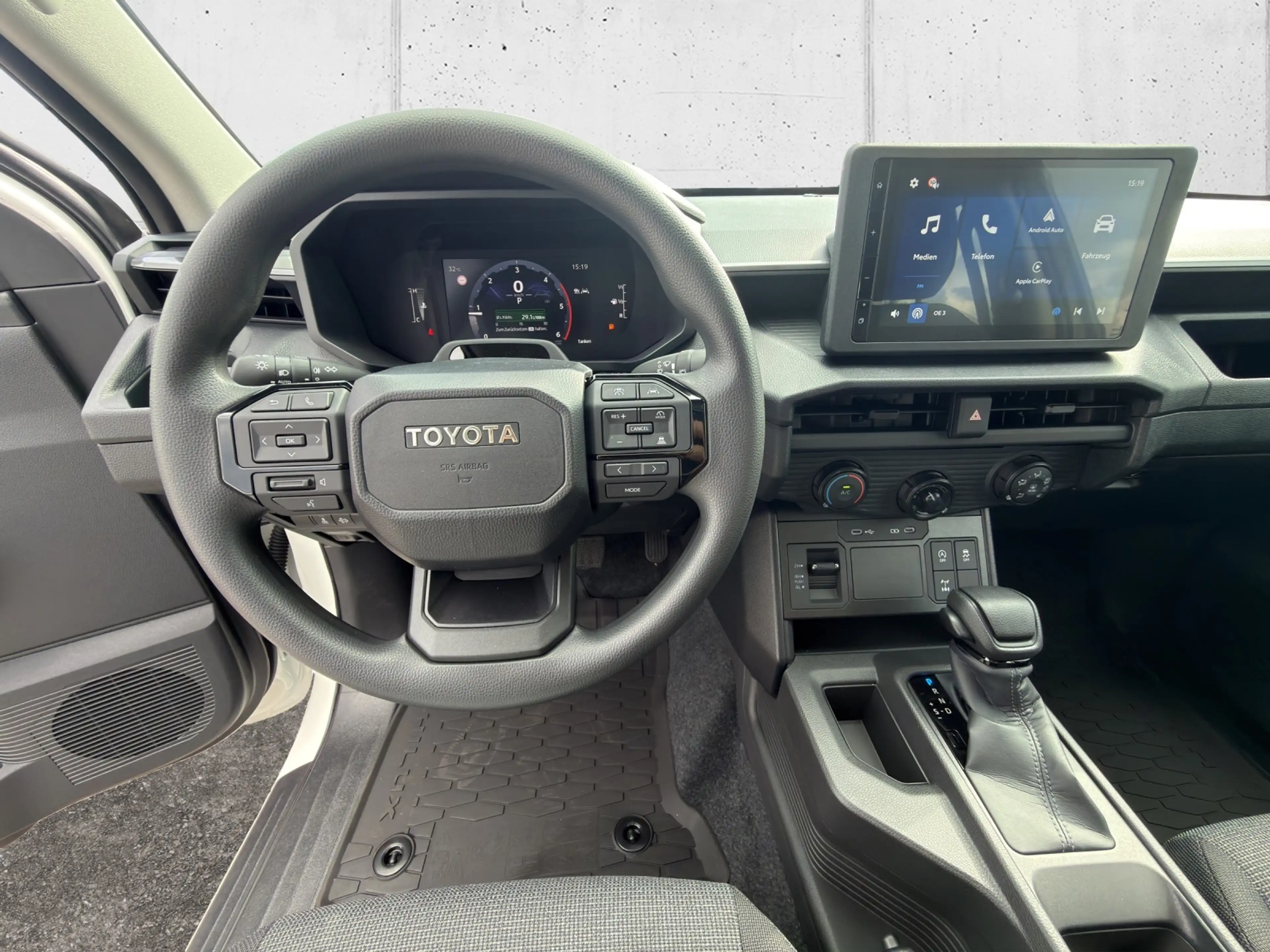Toyota Hilux DK 2,8 D-4D 4WD /6A.  Mild Hybrid 4t. — photo 8