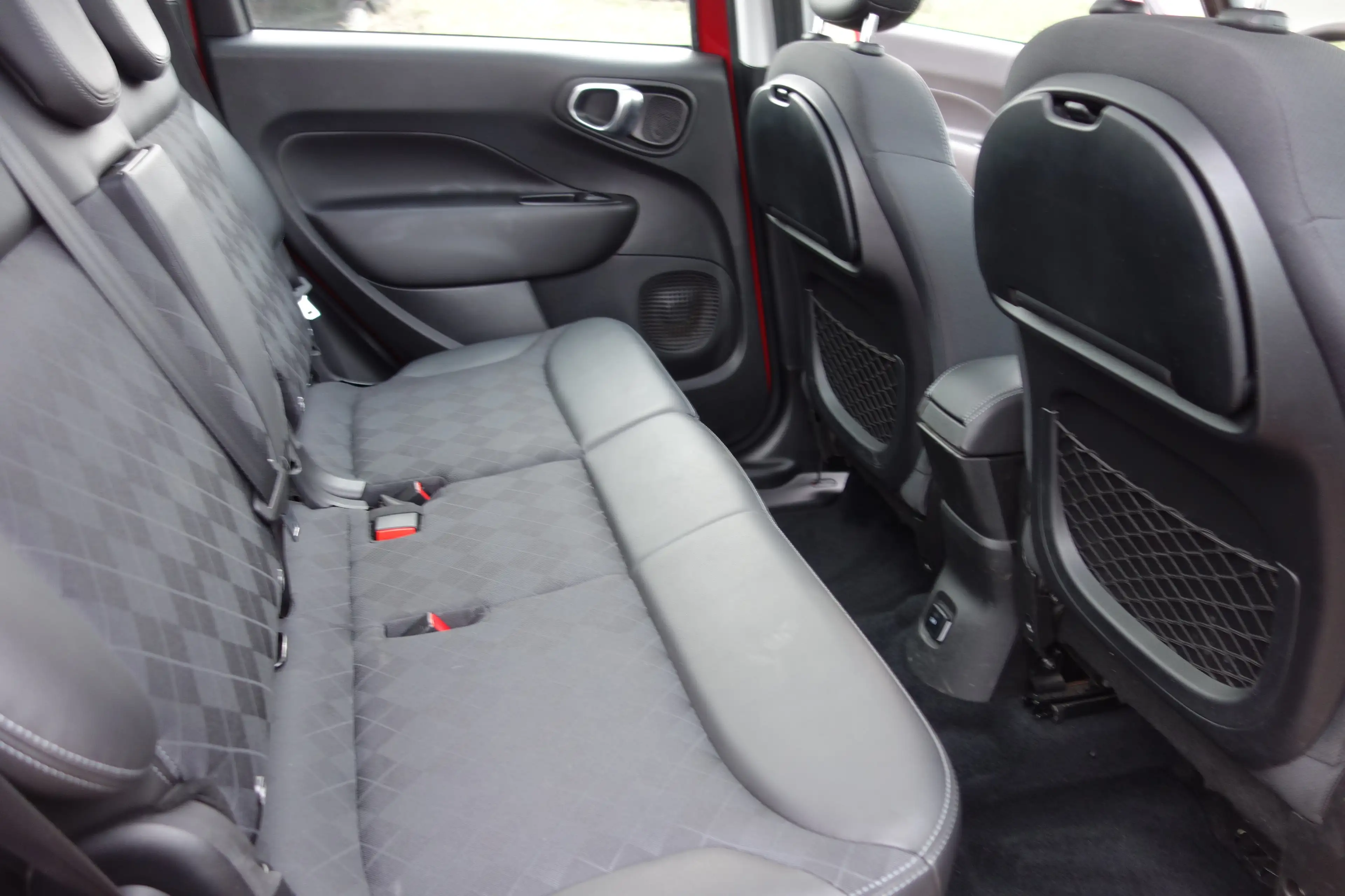 Fiat 500L Lounge Living * 7 Sitzer/Panorama SD/7" Navi.* — photo 10