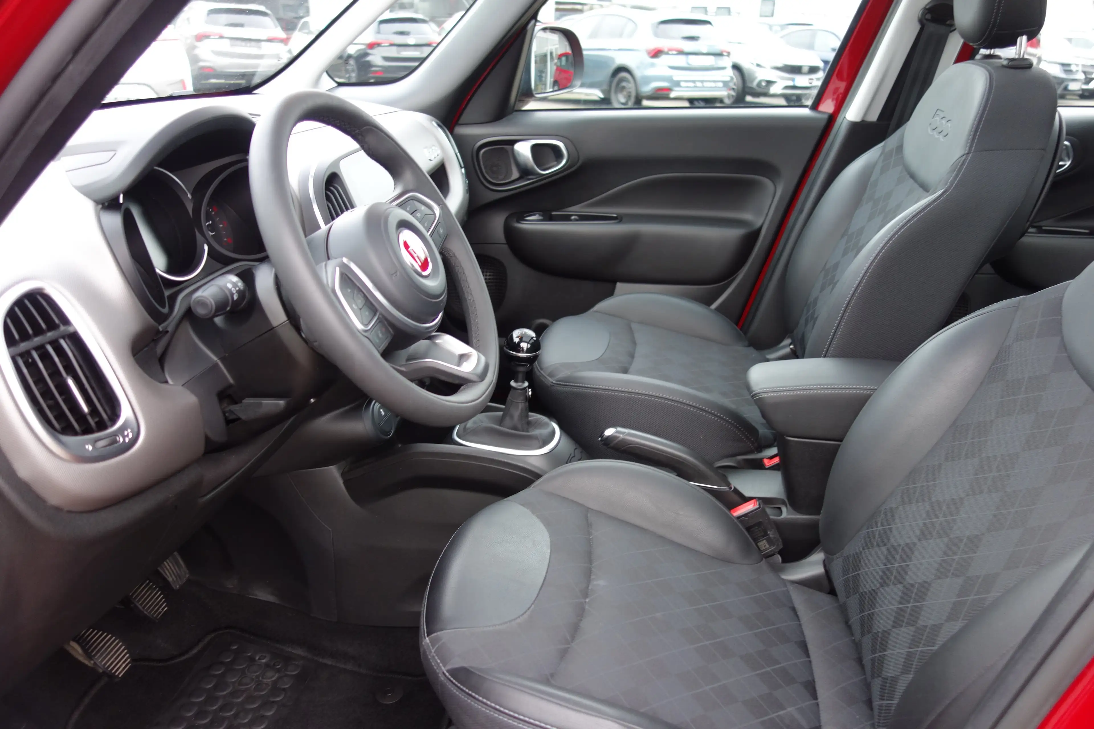 Fiat 500L Lounge Living * 7 Sitzer/Panorama SD/7" Navi.* — photo 8
