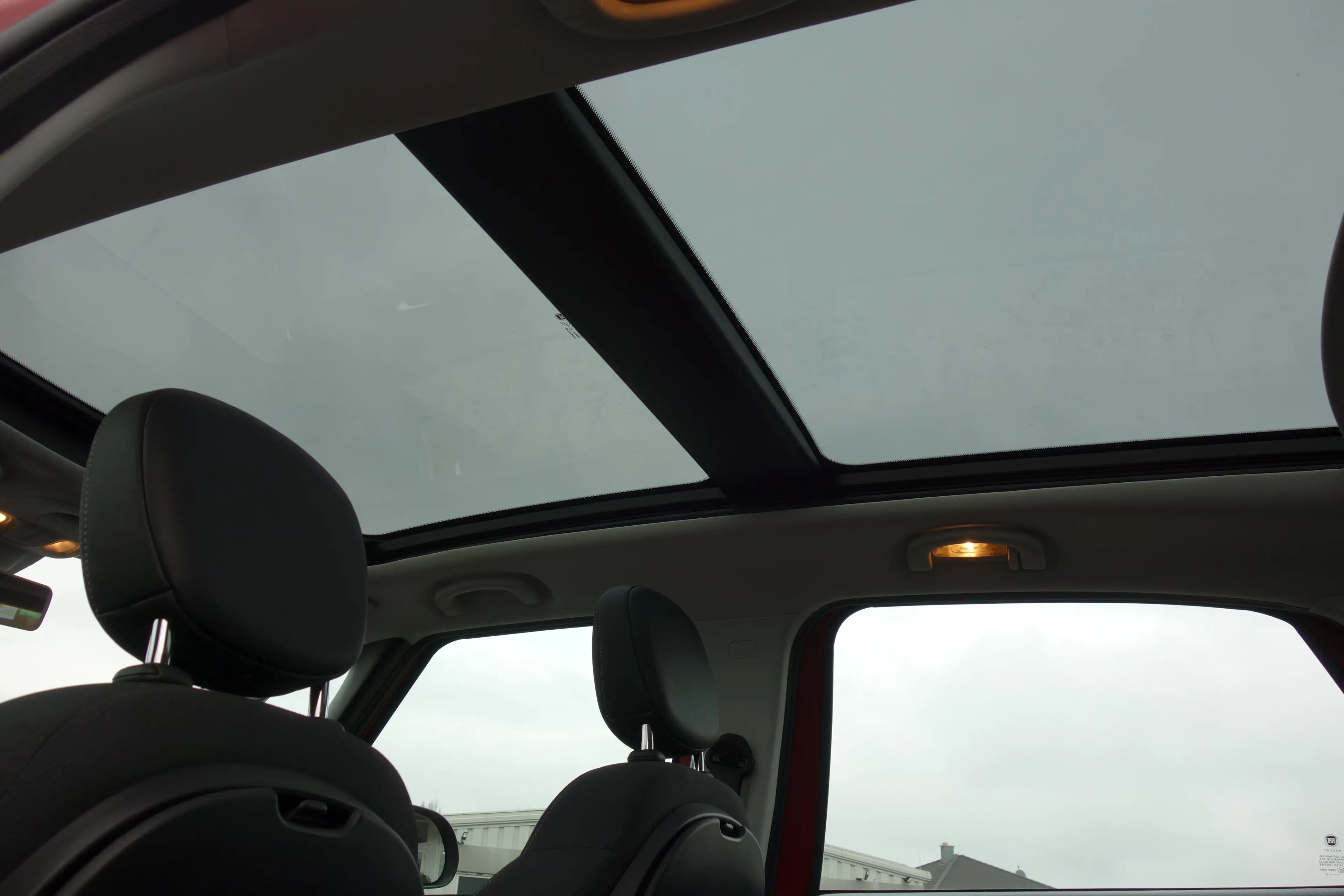 Fiat 500L Lounge Living * 7 Sitzer/Panorama SD/7" Navi.* — photo 15