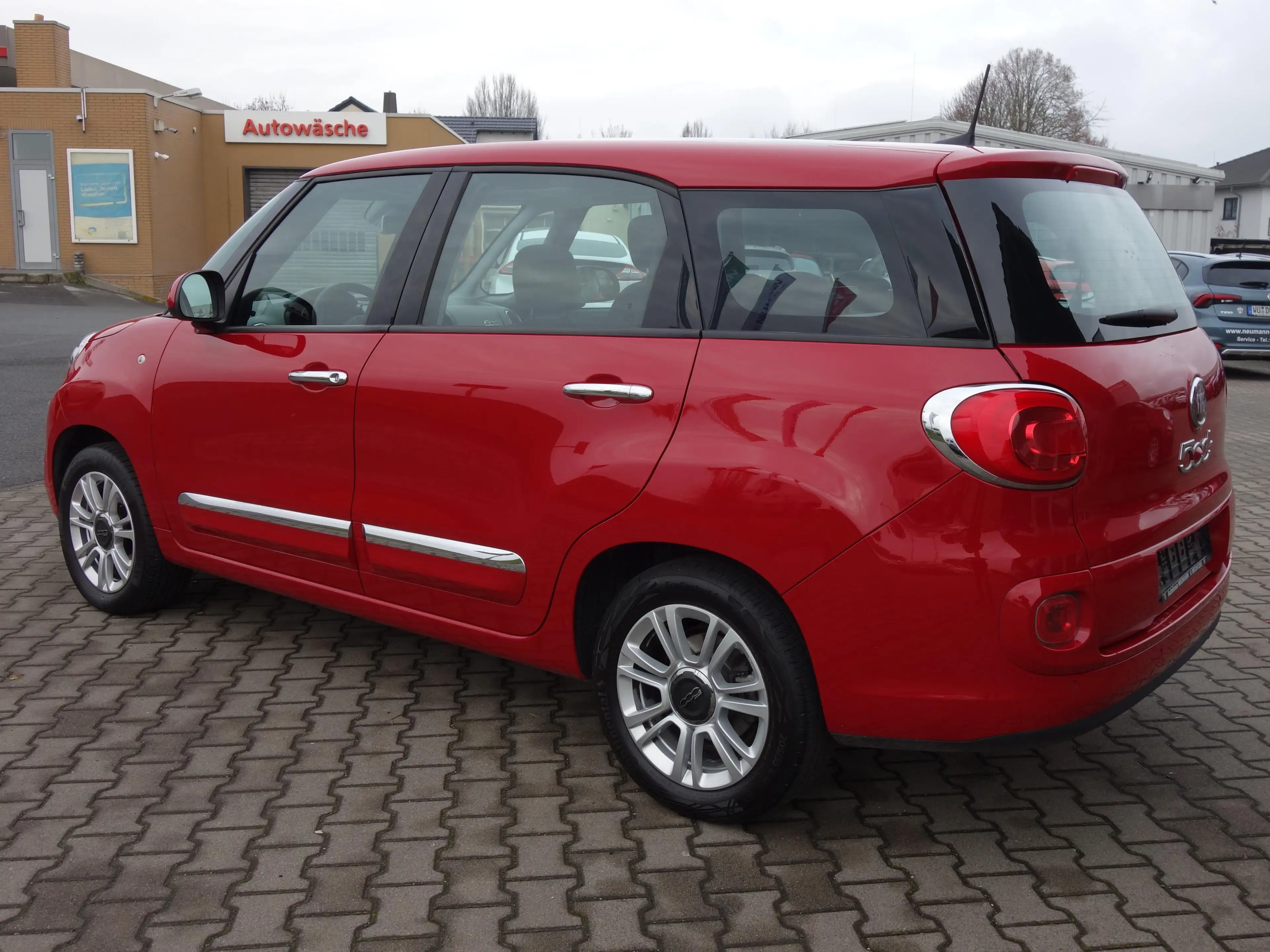 Fiat 500L Lounge Living * 7 Sitzer/Panorama SD/7" Navi.* — photo 4