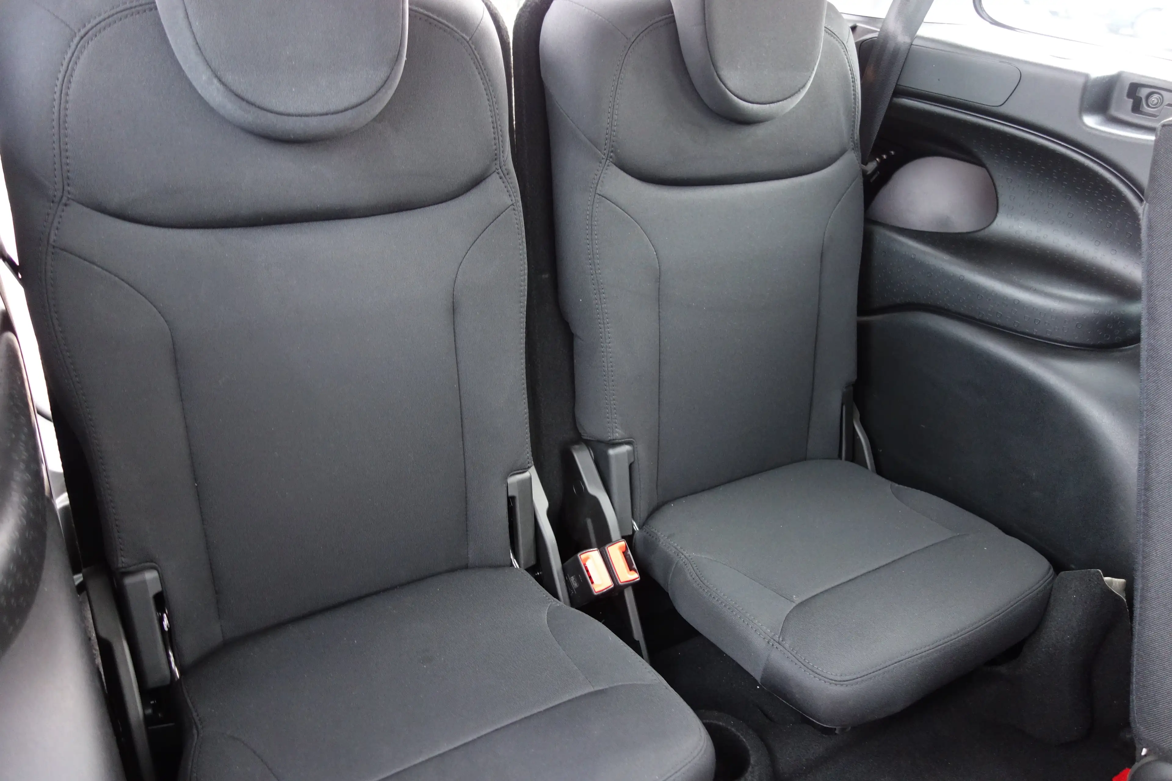 Fiat 500L Lounge Living * 7 Sitzer/Panorama SD/7" Navi.* — photo 12