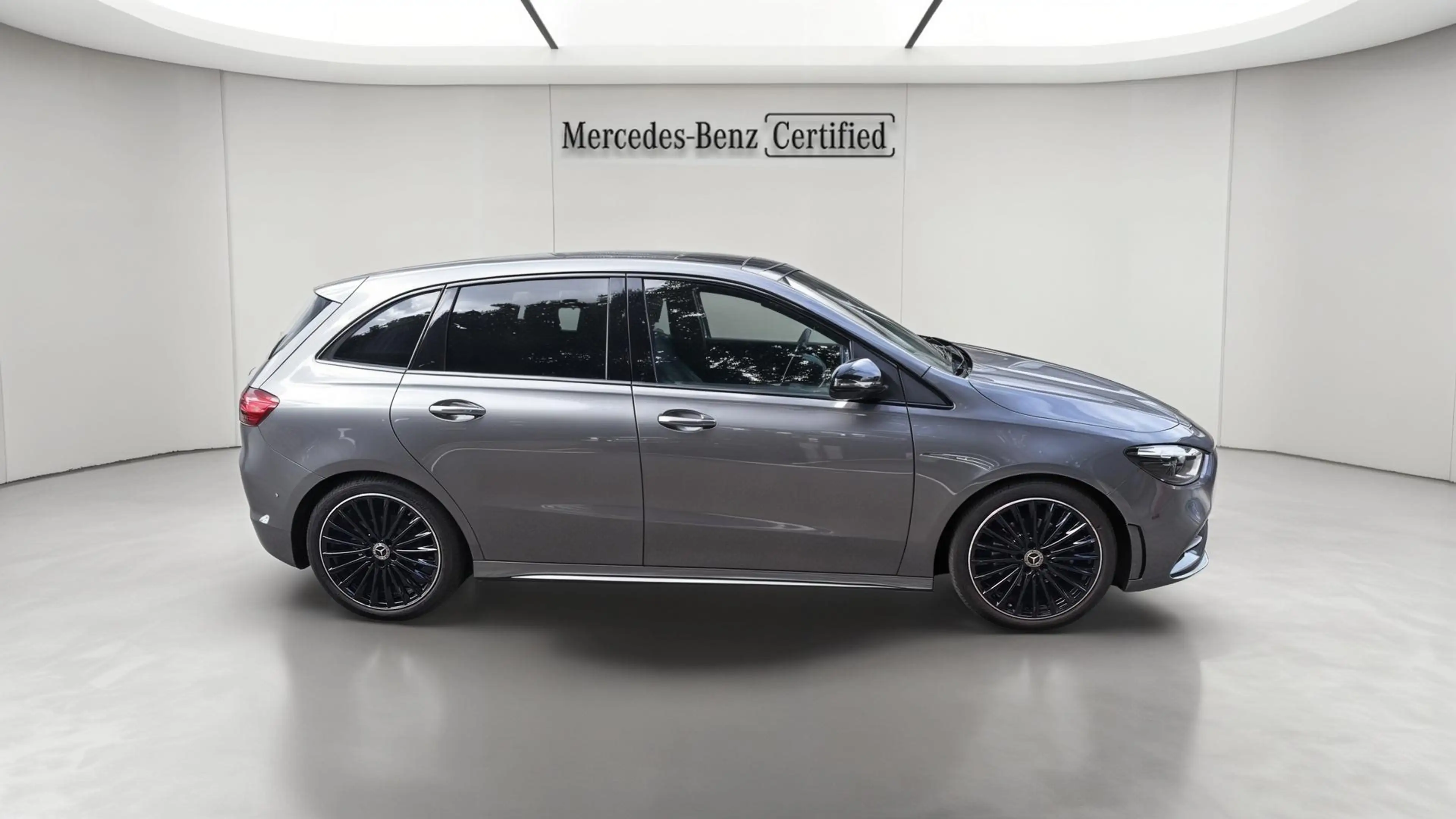 Mercedes-Benz B 180 B Star Edition — photo 5