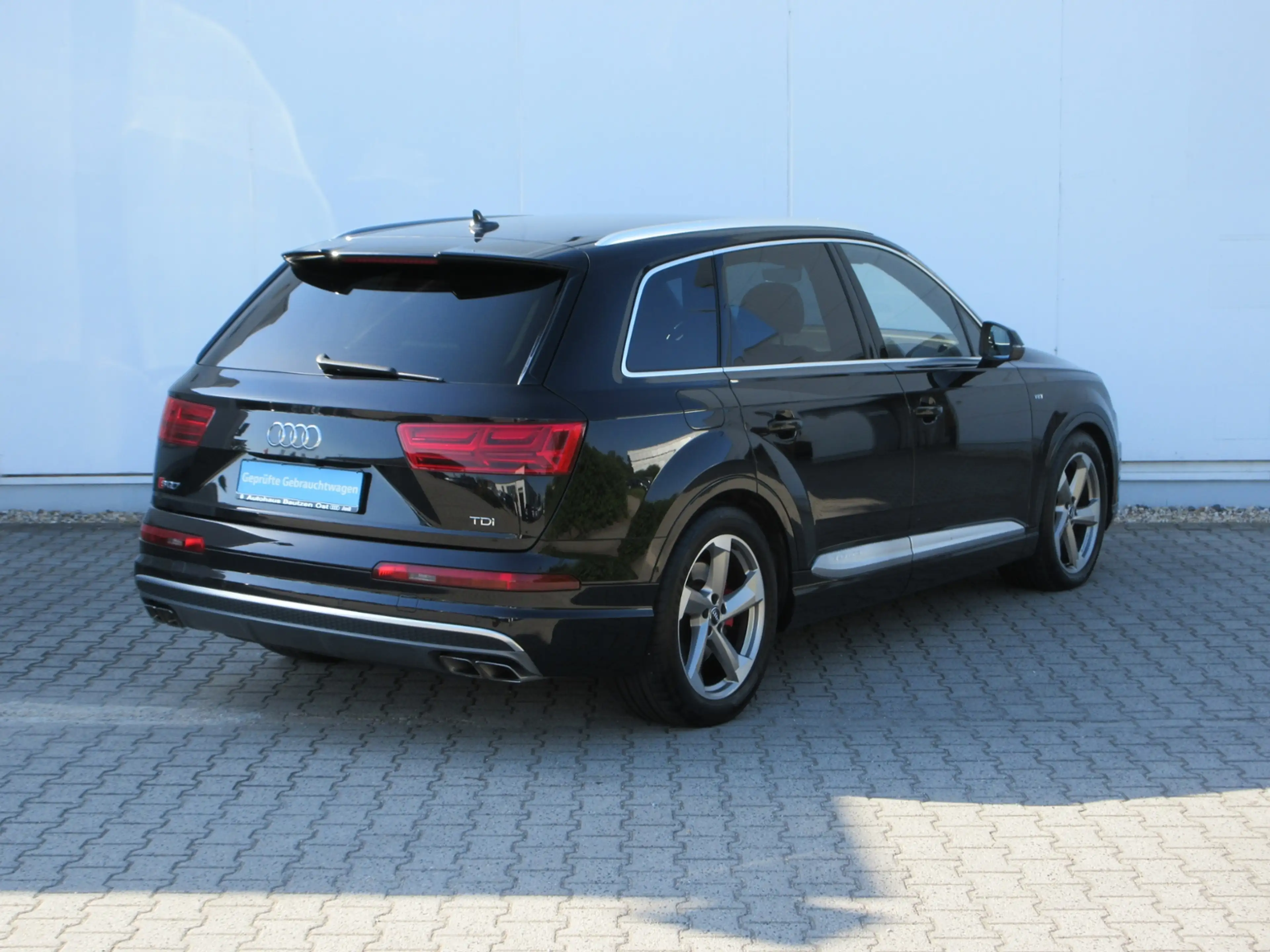 Audi SQ7 4.0 TDI 435 PS LUFT+ALLRADLENK./STAND-HZ/MATRIX/H — photo 4
