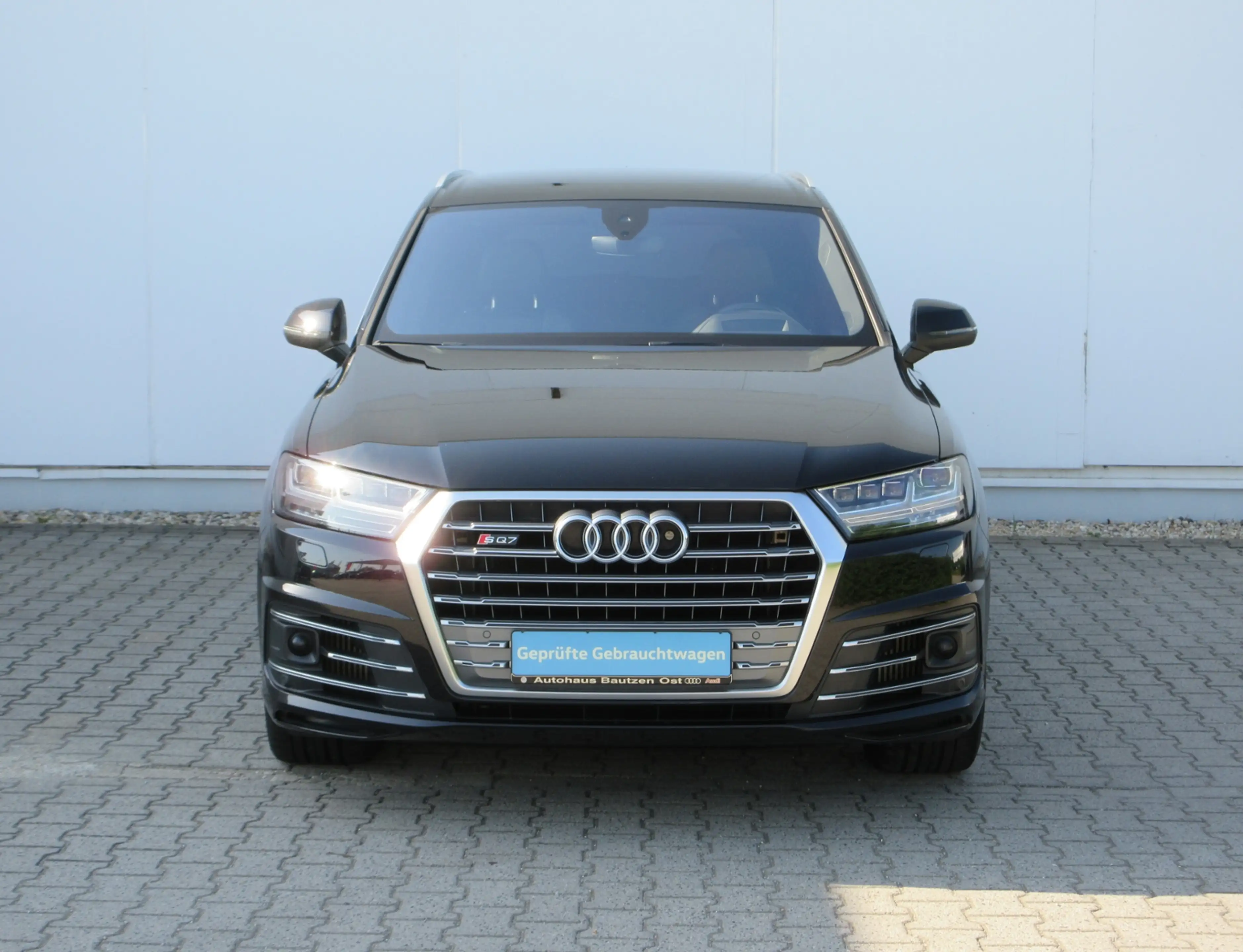 Audi SQ7 4.0 TDI 435 PS LUFT+ALLRADLENK./STAND-HZ/MATRIX/H — photo 10