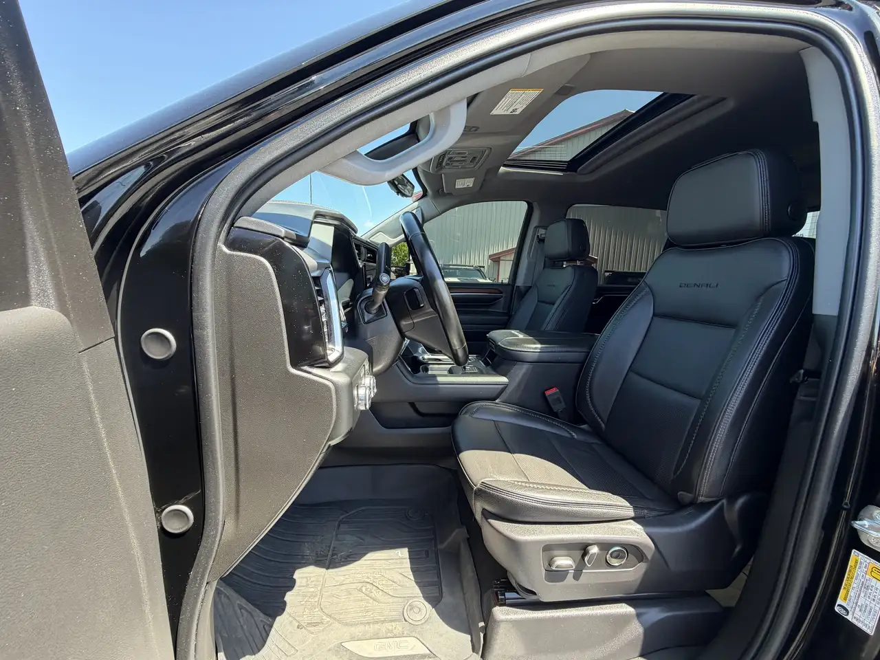 GMC Sierra 2500HD снимка GMC Sierra 2500HD