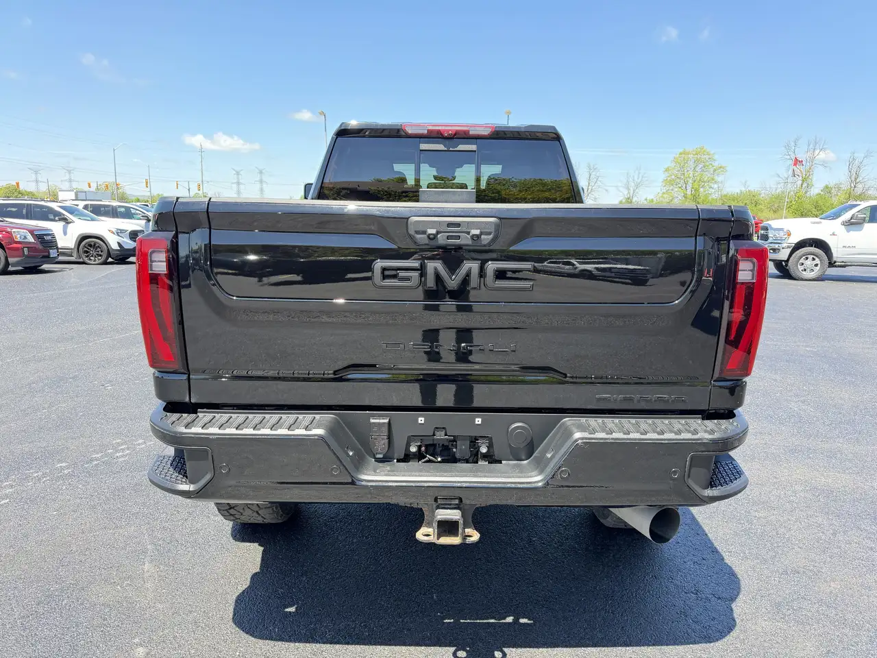 GMC Sierra 2500HD снимка GMC Sierra 2500HD