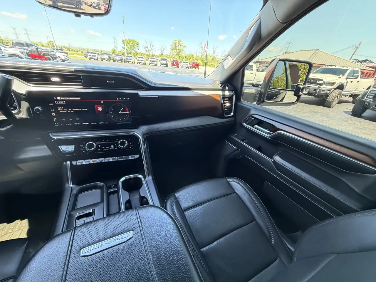 GMC Sierra 2500HD снимка GMC Sierra 2500HD