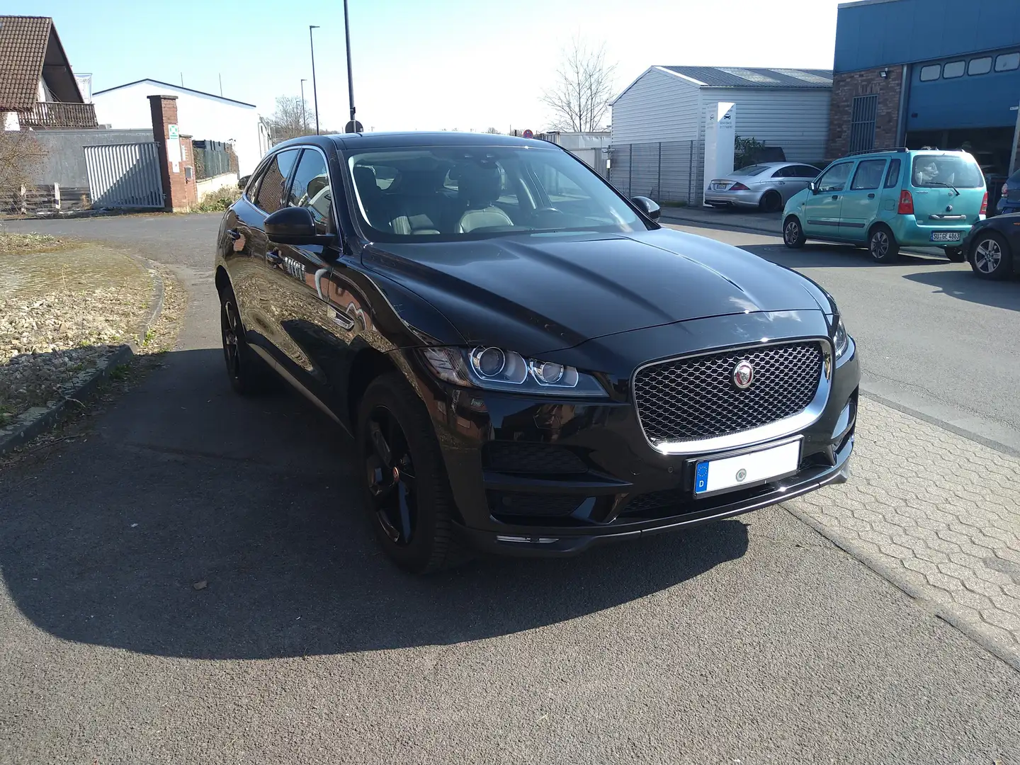 Jaguar F-Pace F-Pace 25d AWD Aut. Prestige Schwarz - 2