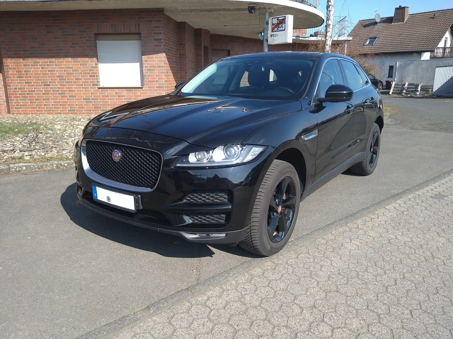Jaguar F-Pace F-Pace 25d AWD Aut. Prestige Schwarz - 1