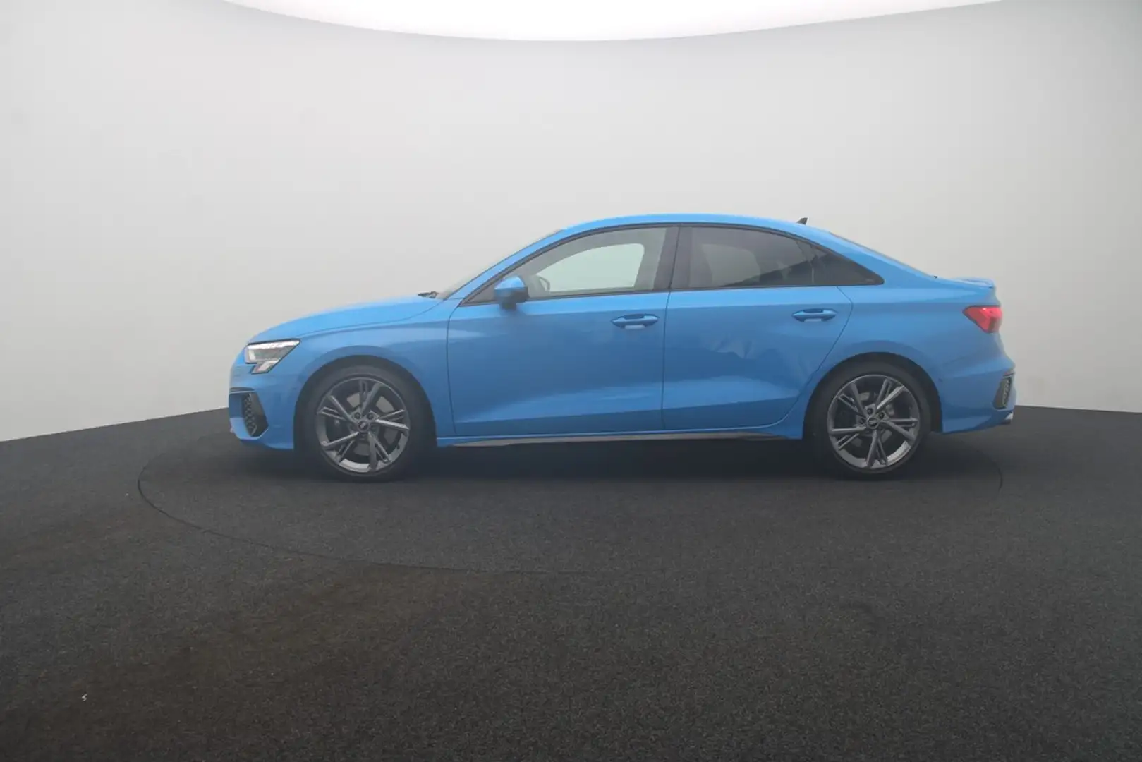 Audi S3 Lim. 2.0 TFSI quattro . LED Navi B&O ACC Bleu - 2