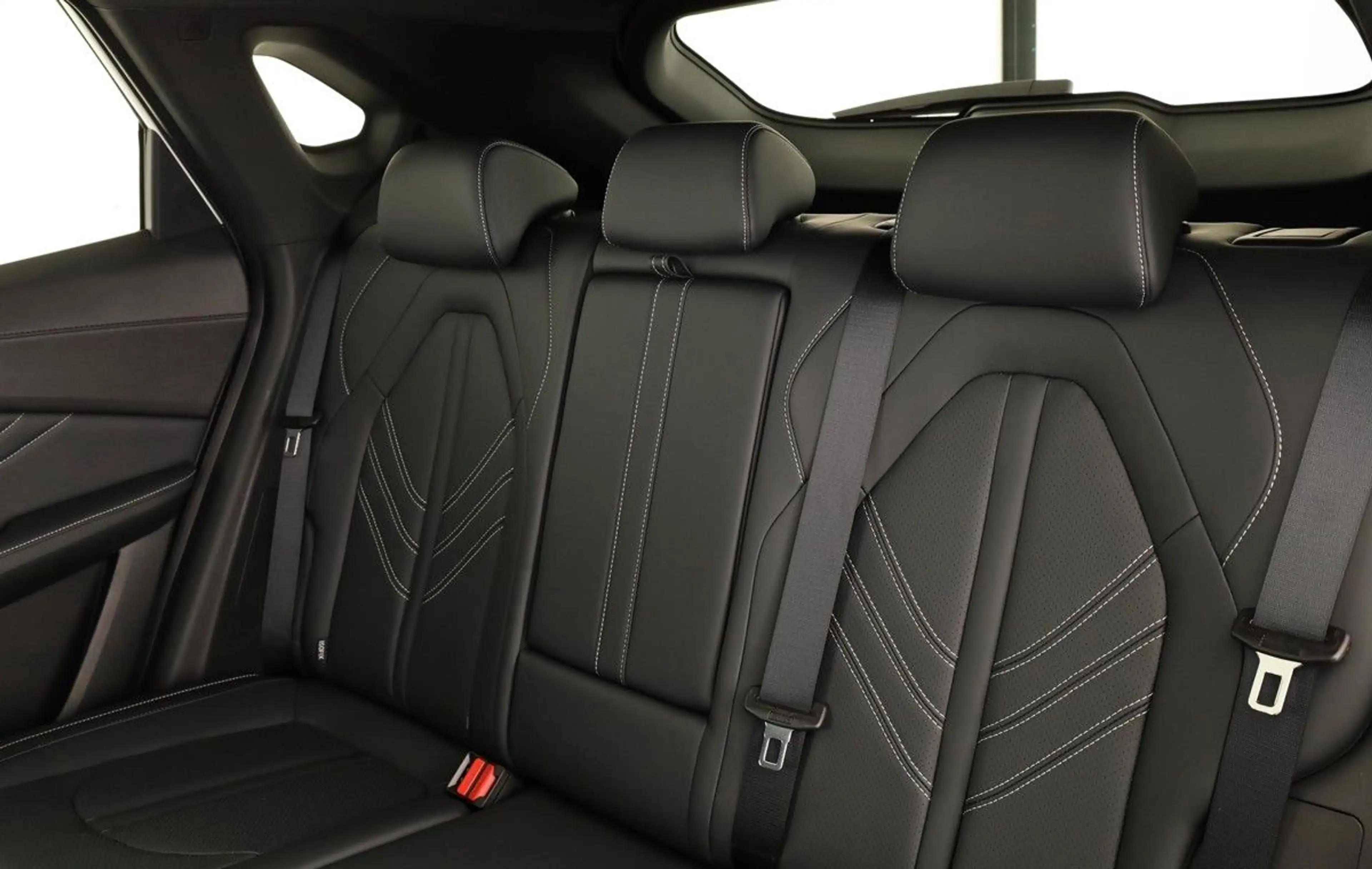DFM Forthing 5 EV — photo 13