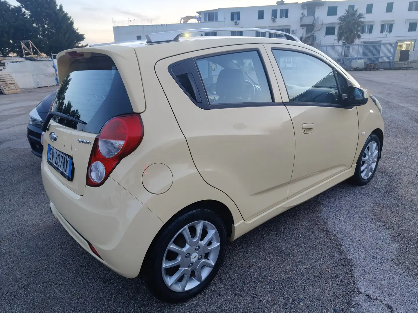 Chevrolet Spark 1.0 LT Gpl - 2