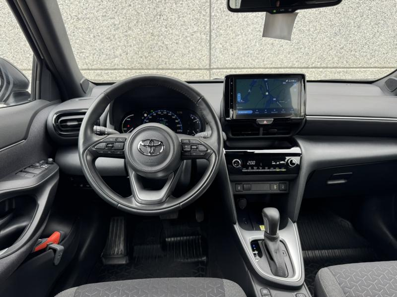Toyota Yaris Cross 1.5 HSD Dynamic Plus Bi Ton + Confort Pack ! — photo 18