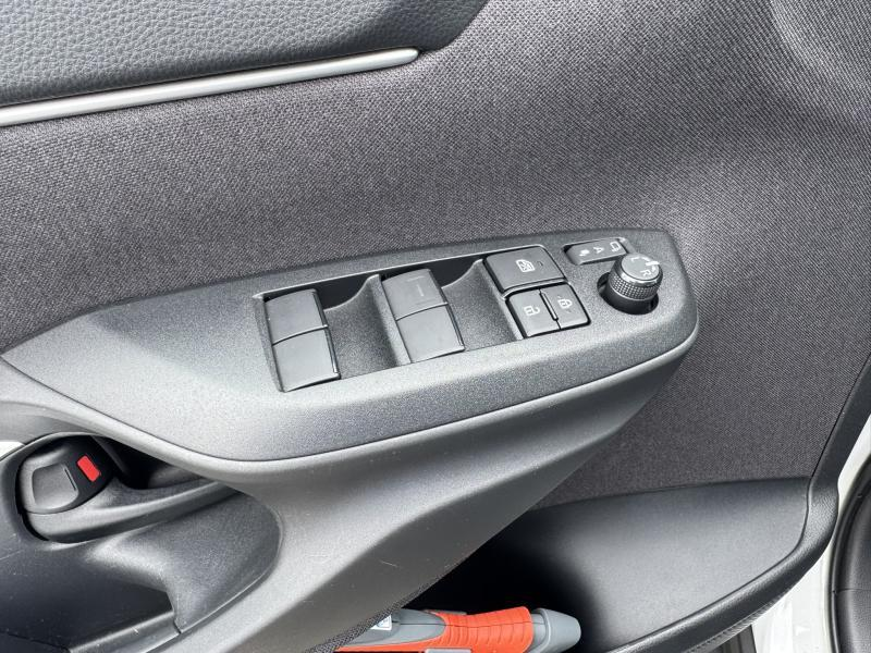 Toyota Yaris Cross 1.5 HSD Dynamic Plus Bi Ton + Confort Pack ! — photo 11