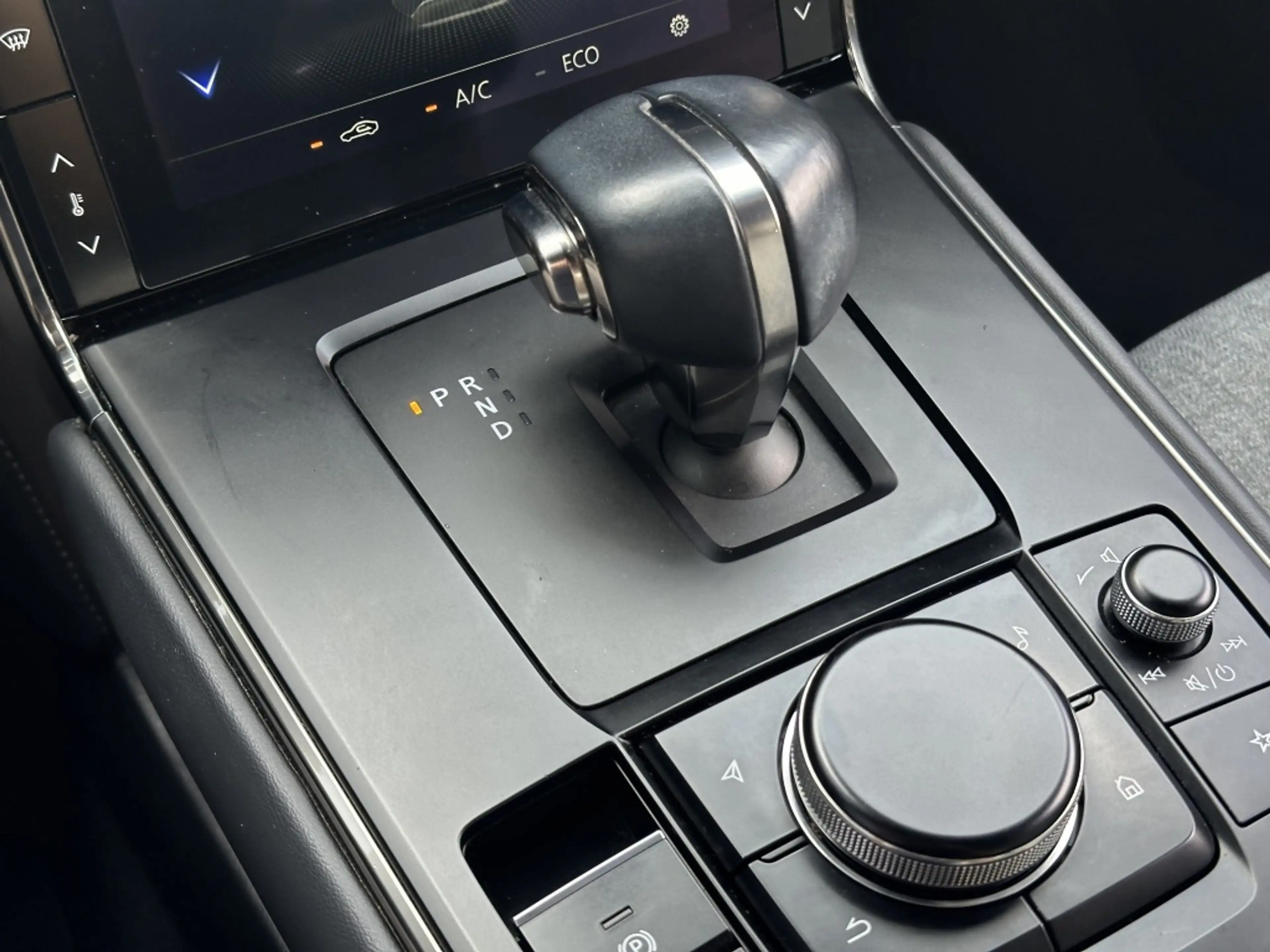 Mazda MX-30 e-SkyActiv 145PK Comfort / Modern interieur / 3-to — photo 28