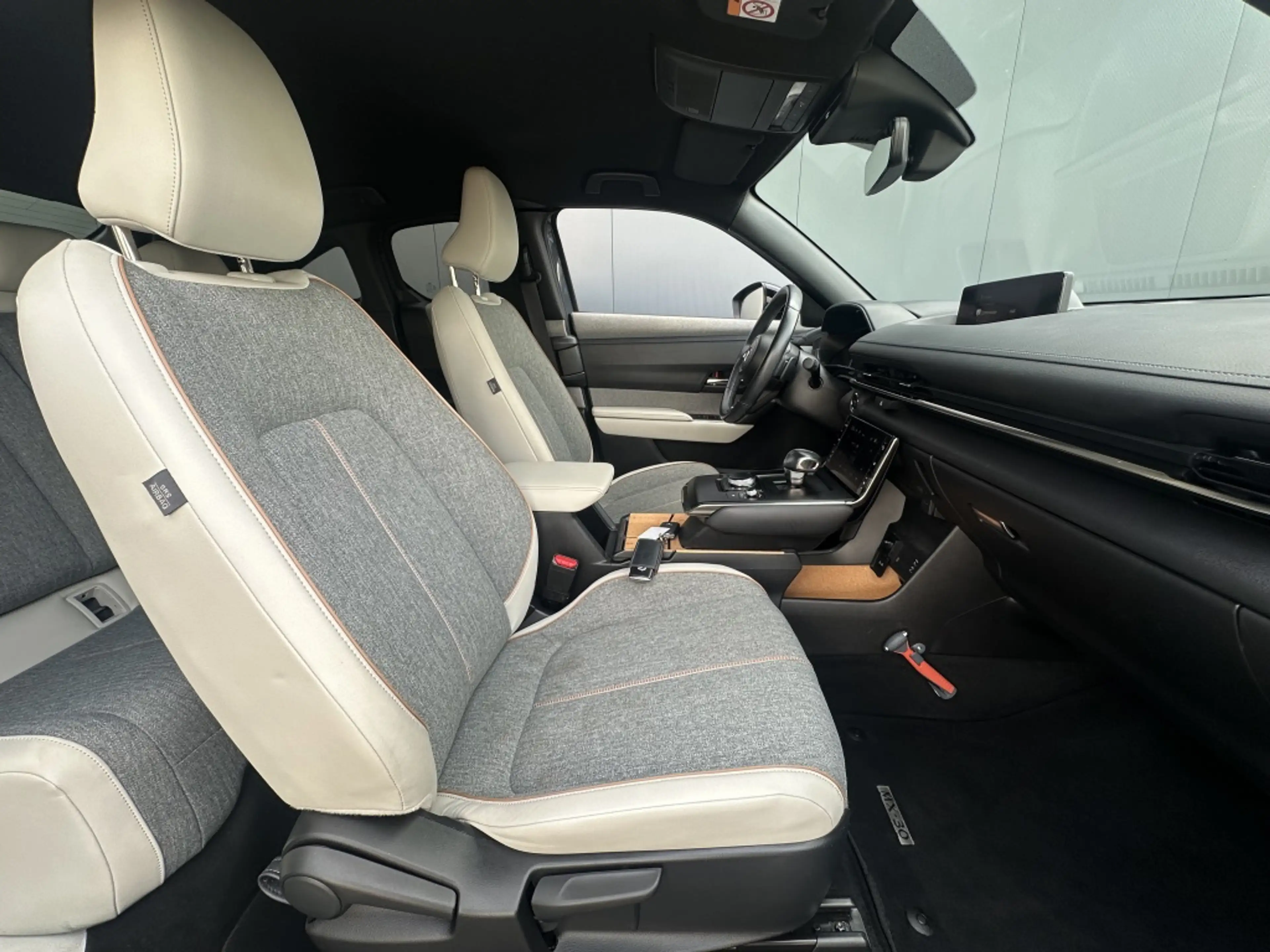 Mazda MX-30 e-SkyActiv 145PK Comfort / Modern interieur / 3-to — photo 16