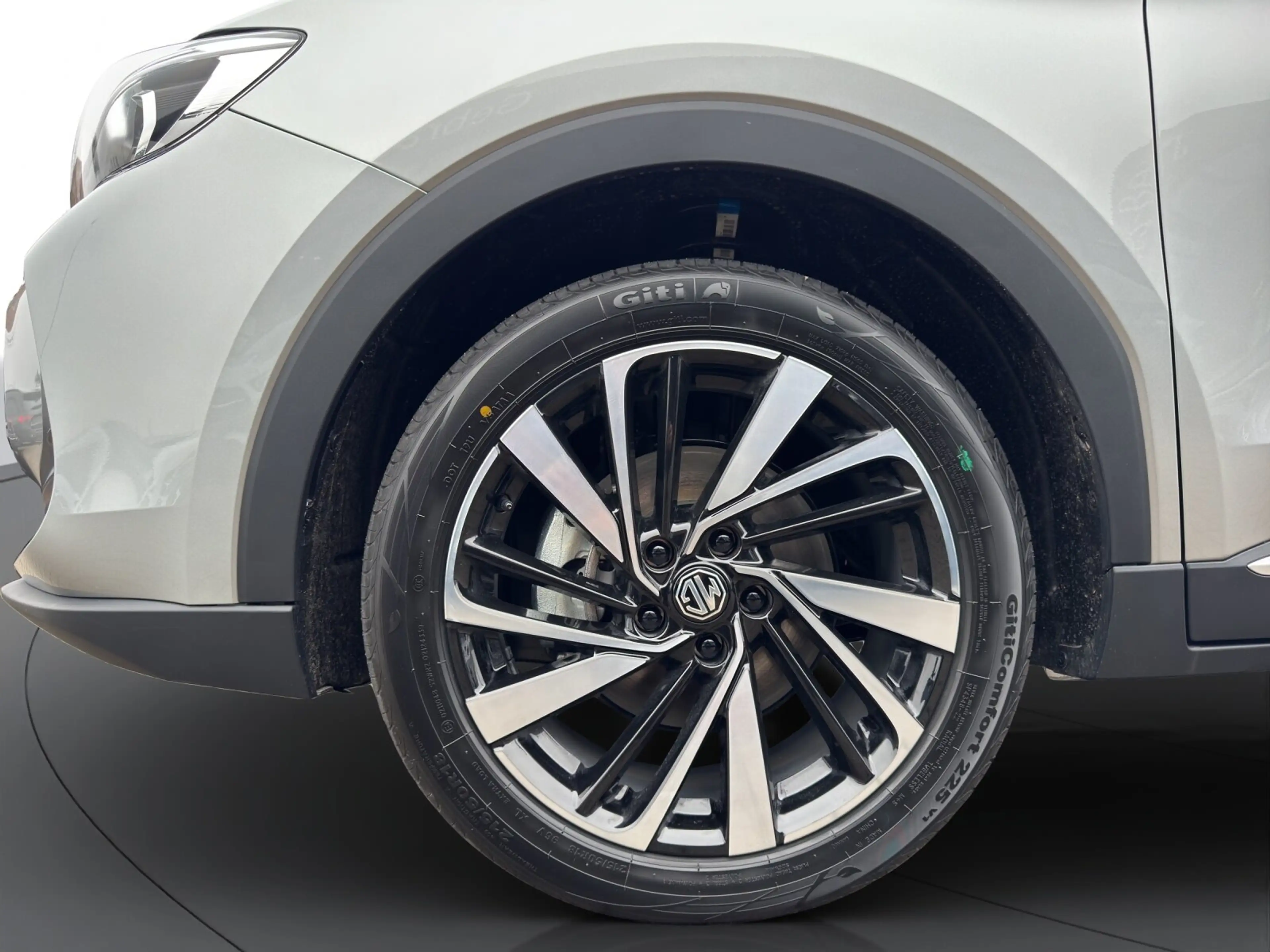MG ZS Hybrid+ Luxury MY26 *SHZ*360°*LED*Schiebedach — photo 13