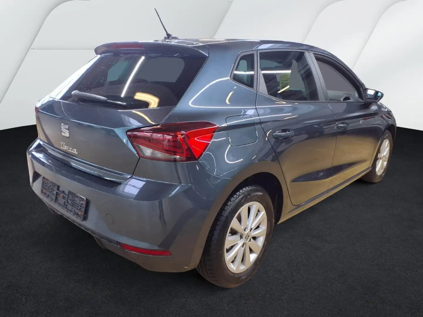 SEAT Ibiza Style 1,0 TSI *NAVI*LED*ACC*VIRTUAL*R-CAM* Grau - 2