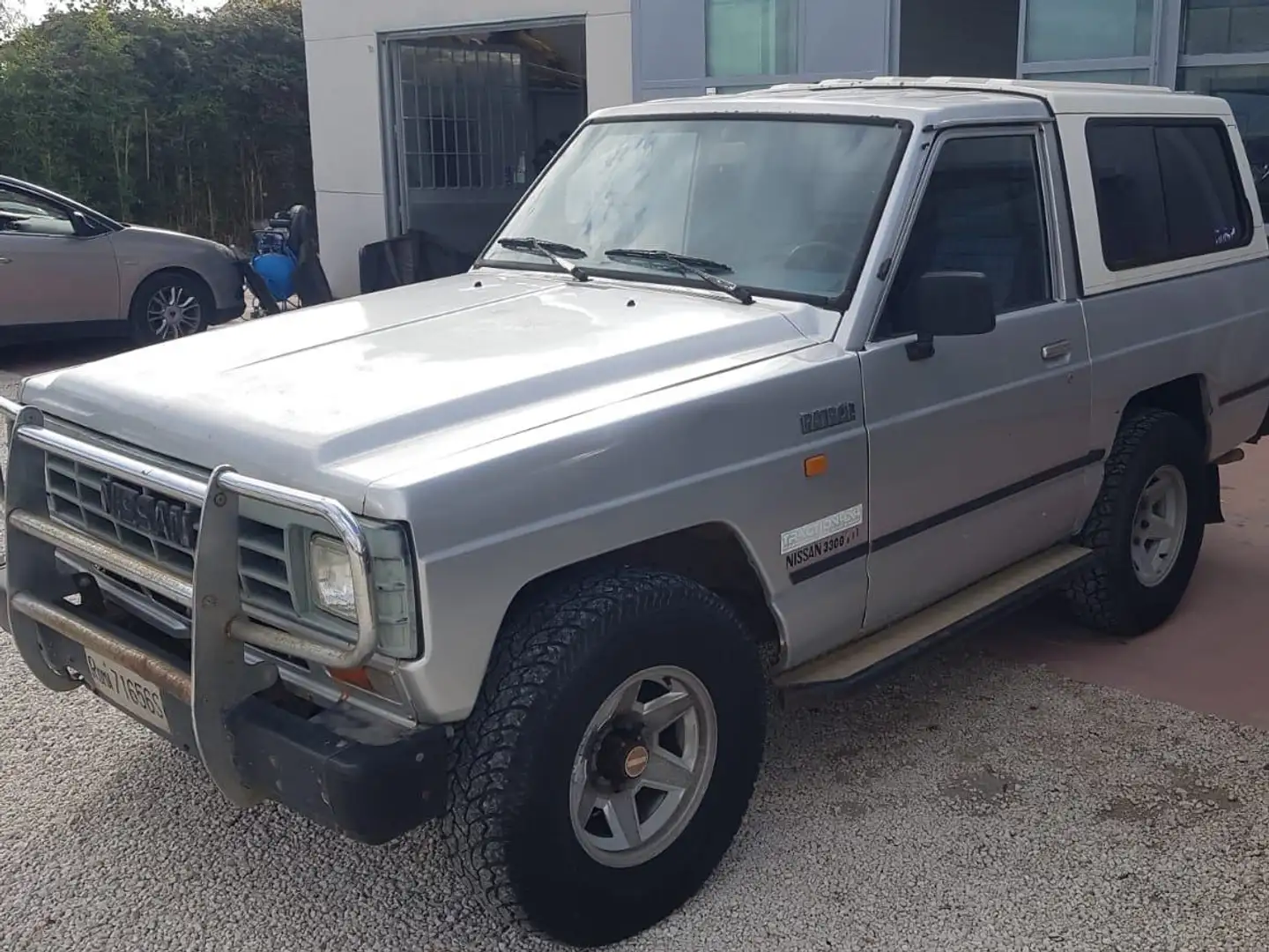 Nissan Patrol 3.3 TURBO STORICO Silber - 1