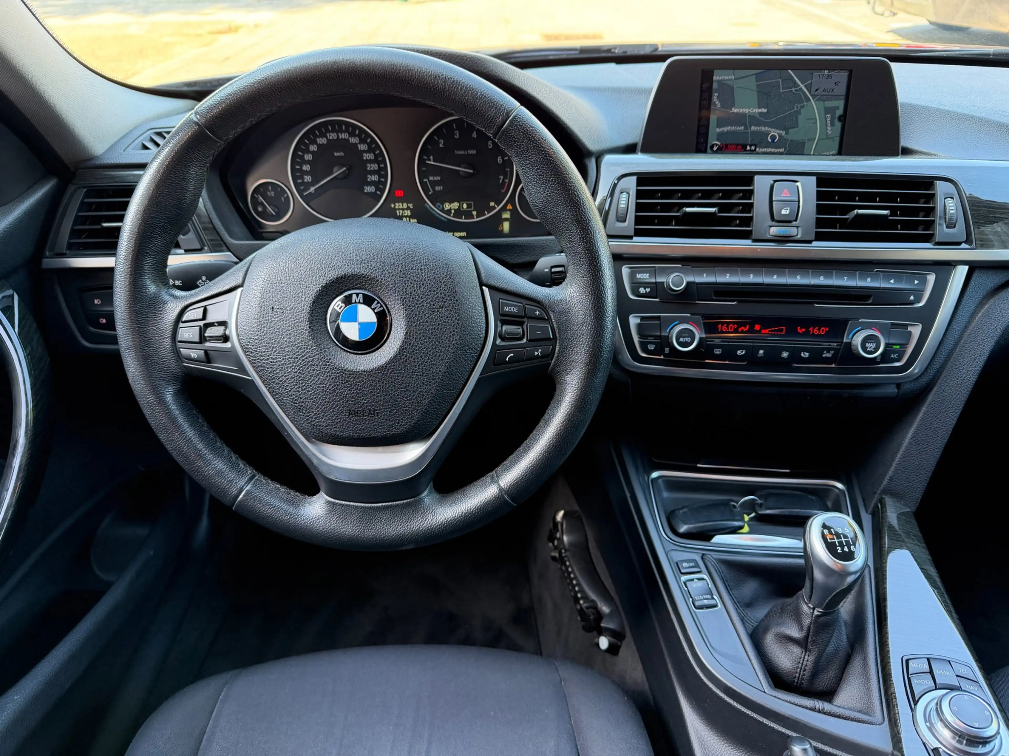 BMW 316 3-serie Touring 316i Executive Sport — photo 14