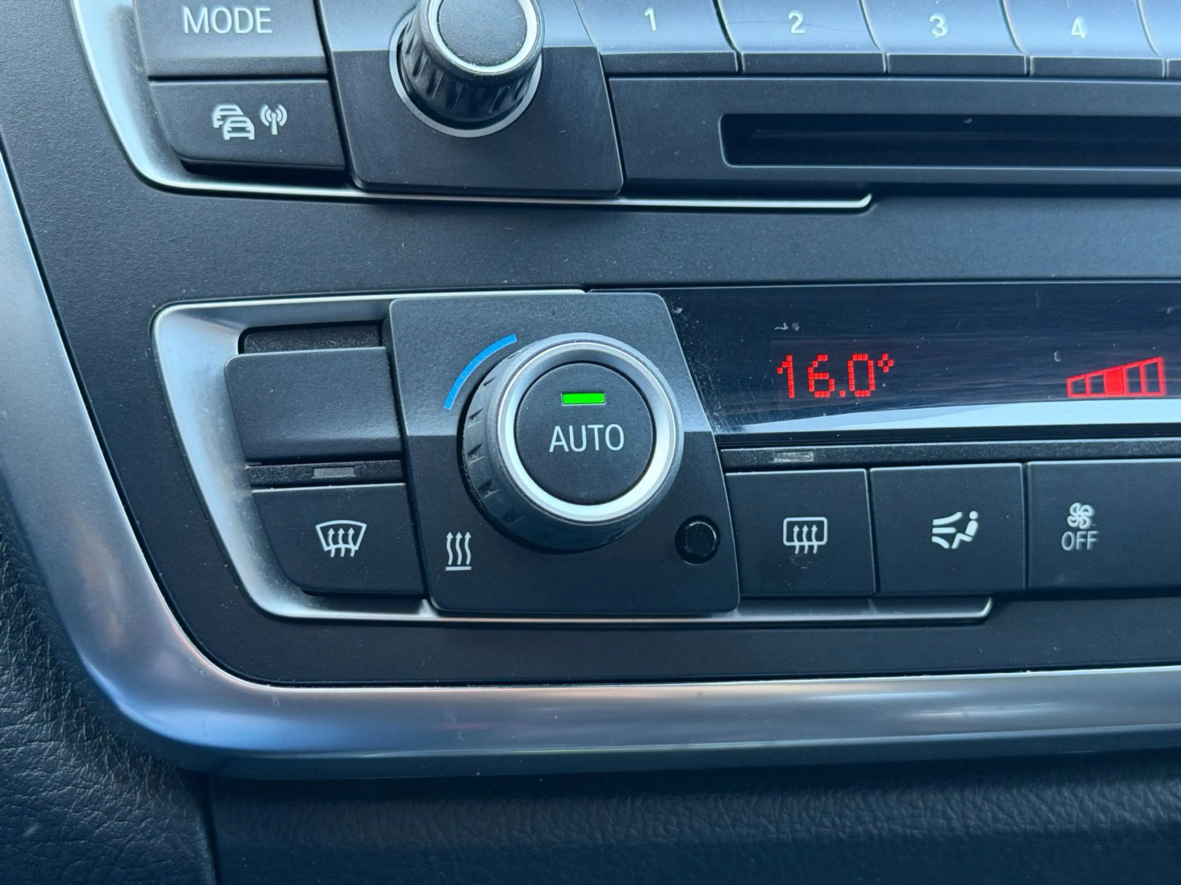 BMW 316 3-serie Touring 316i Executive Sport — photo 20