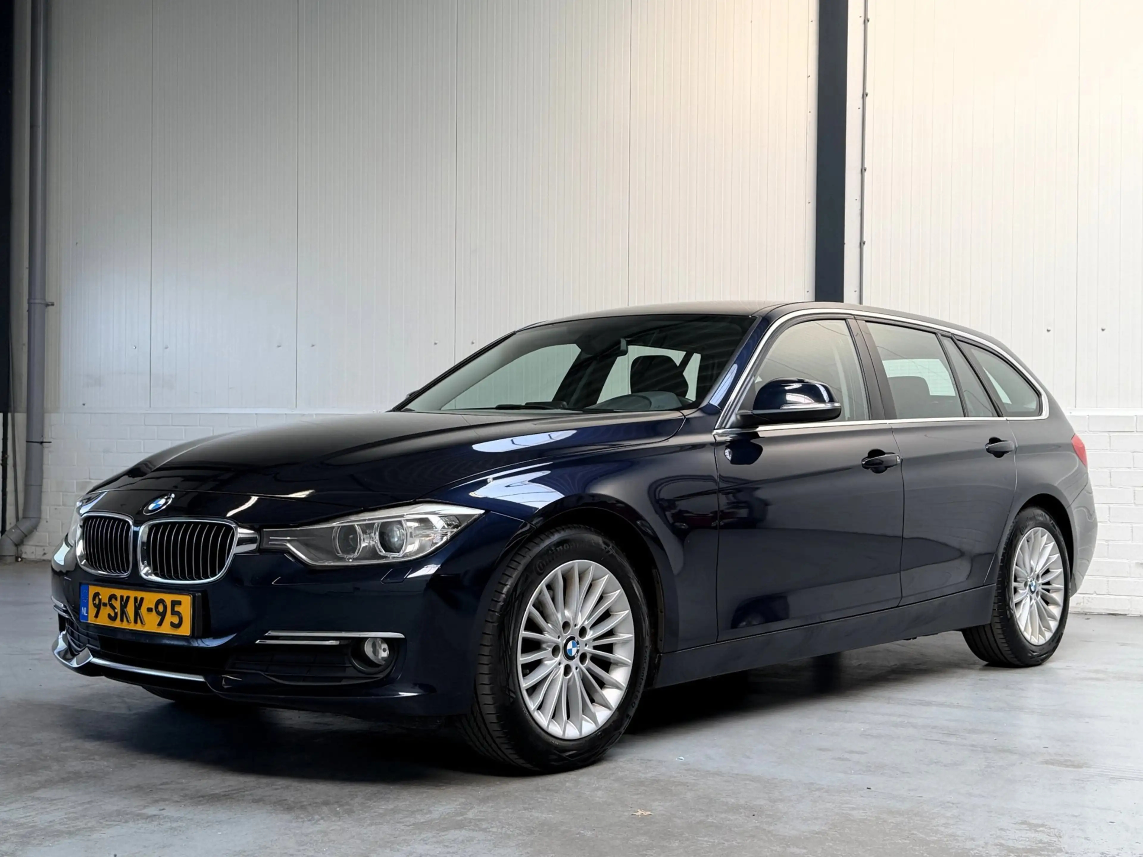 BMW 316 3-serie Touring 316i Executive Sport — photo 2