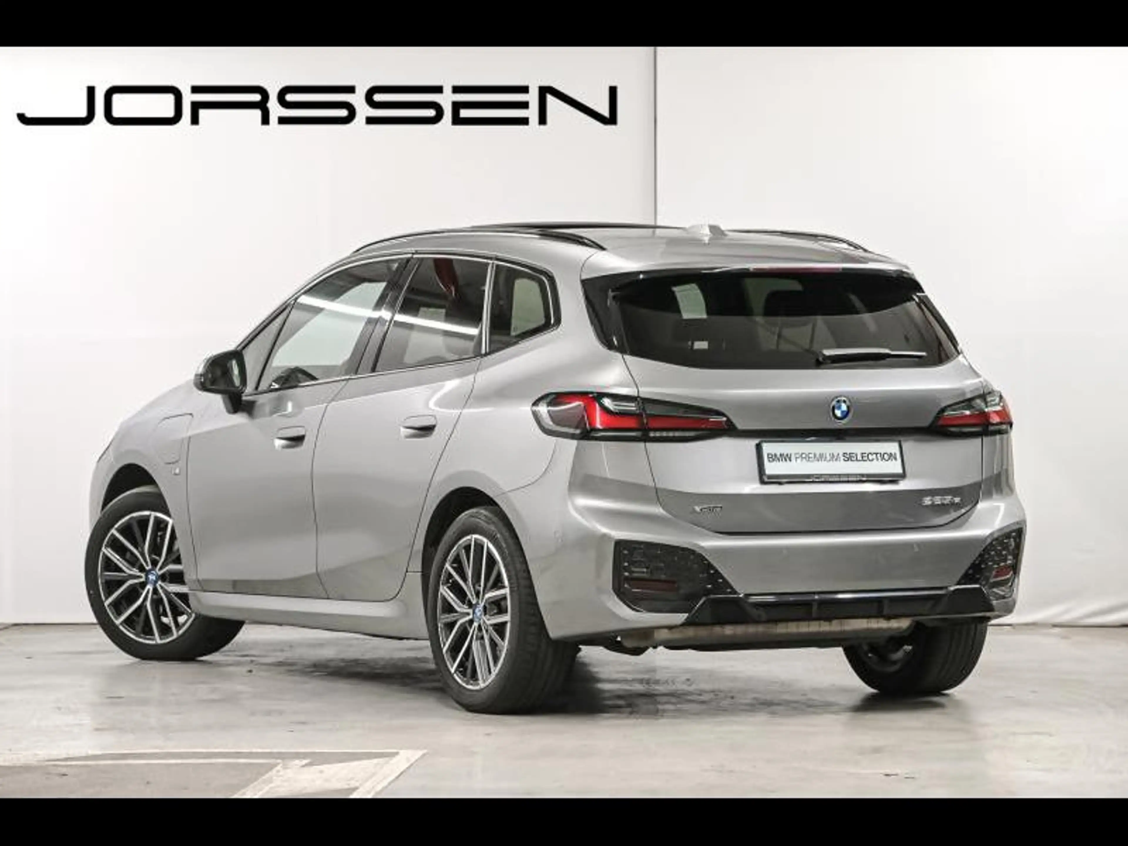 BMW 225 xDrive Active Tourer — photo 5