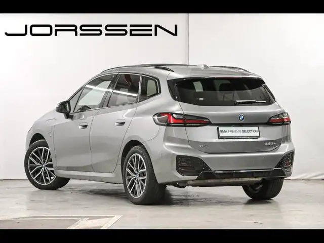 BMW 2 Series view 5
